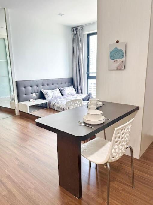 Silksky Cozy Studio -1BR 3pax - Near The MINES, UTAR, UPM, Serdang, Cheras Selatan - Free Parking, Netflixm high Speed WIFI photo 6