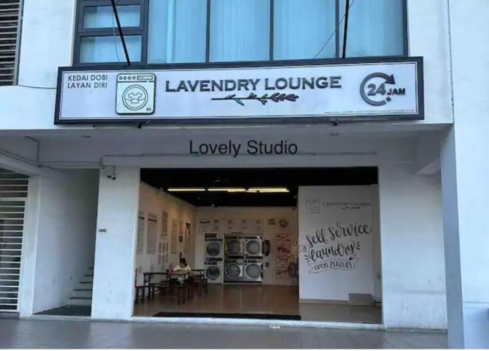 Silksky Cozy Studio -1BR 3pax - Near The MINES, UTAR, UPM, Serdang, Cheras Selatan - Free Parking, Netflixm high Speed WIFI view 2