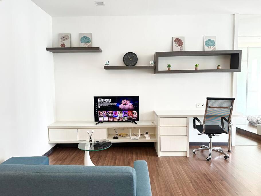 Silksky Cozy Studio -1BR 3pax - Near The MINES, UTAR, UPM, Serdang, Cheras Selatan - Free Parking, Netflixm high Speed WIFI photo 4