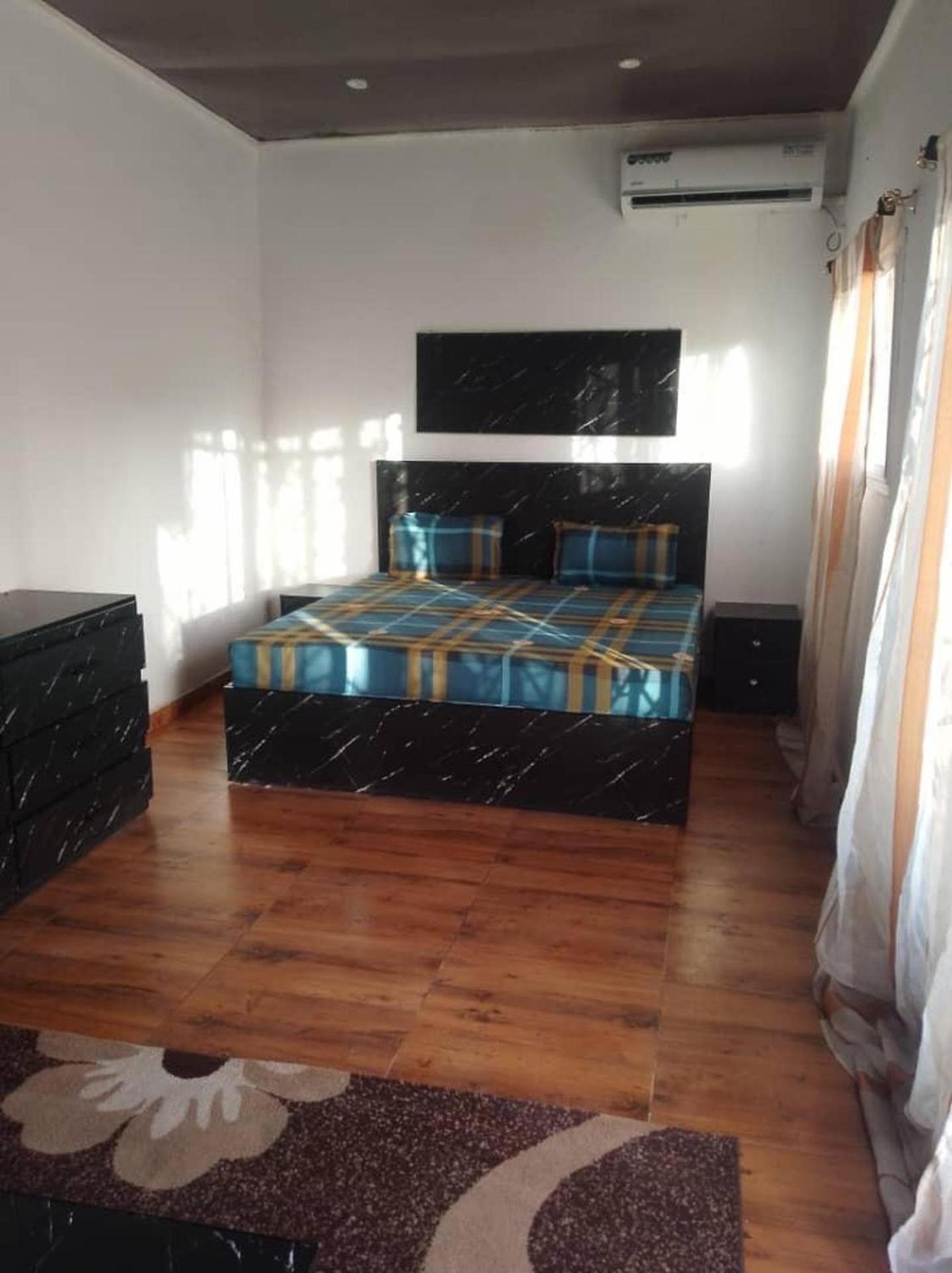 Seaside Villa Sleeps 2 with Ocean Views view 4