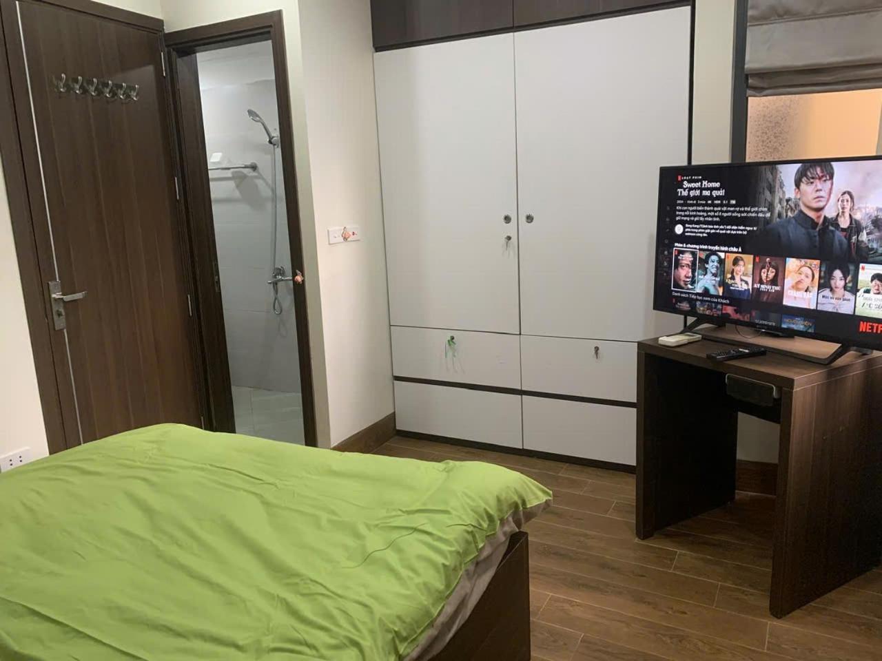 Trainstreet Hanoi Homestay