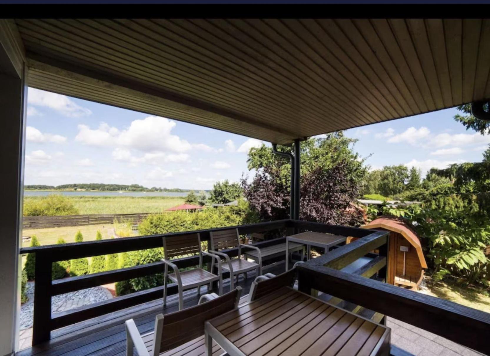 Villa am Peene-Ufer