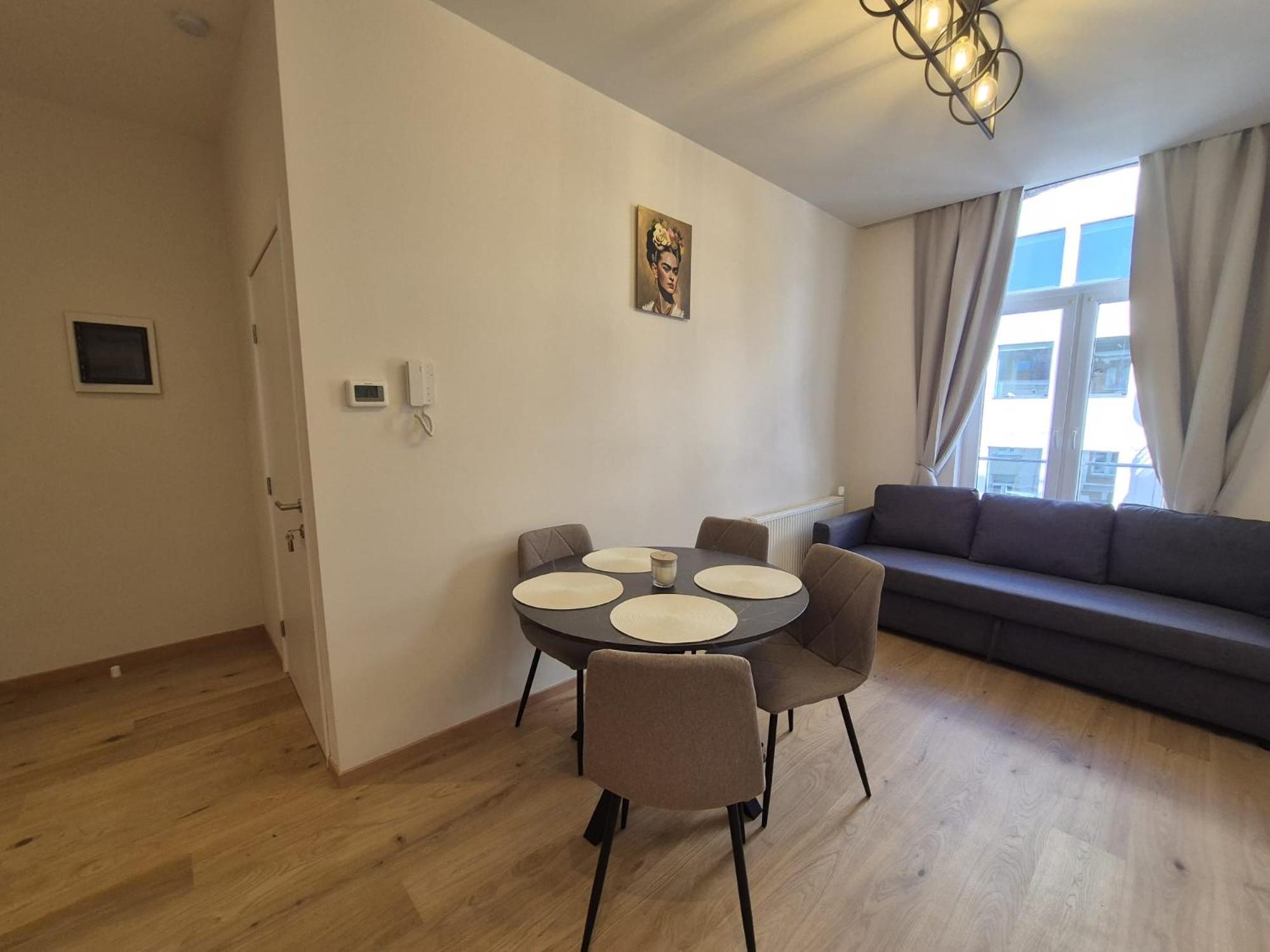 Modern apartment near Avenue Louise