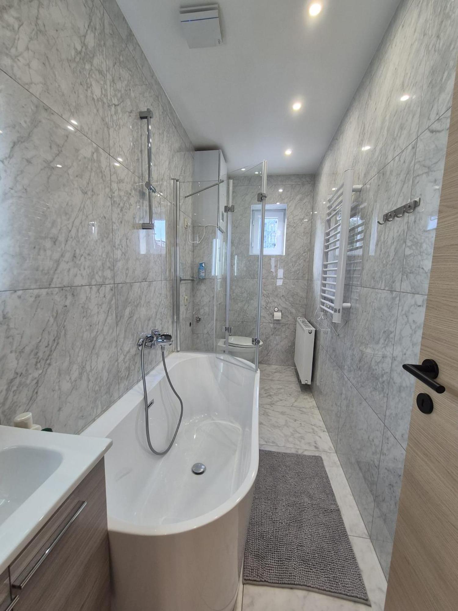 Modern apartment near Avenue Louise