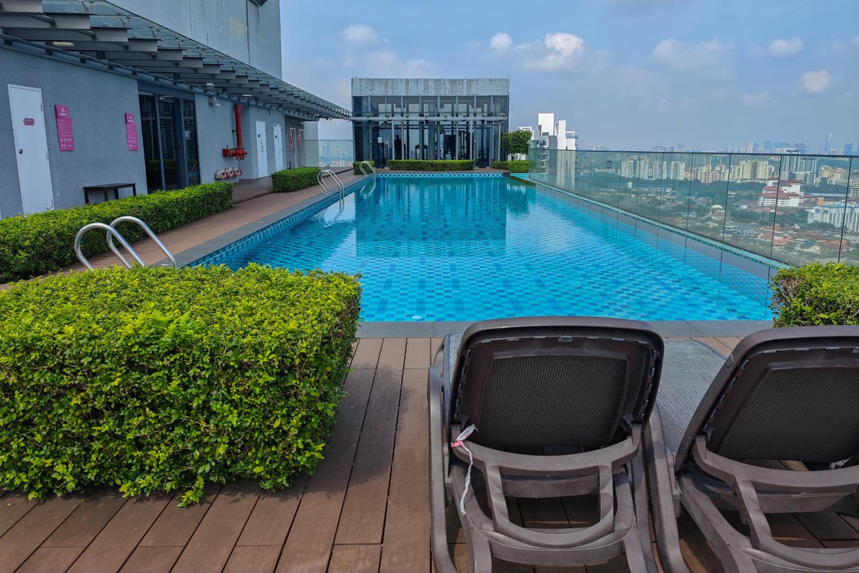 2rooms 4pax link mall MRT#KL #Jhouse#Ekocheras#Malaysia