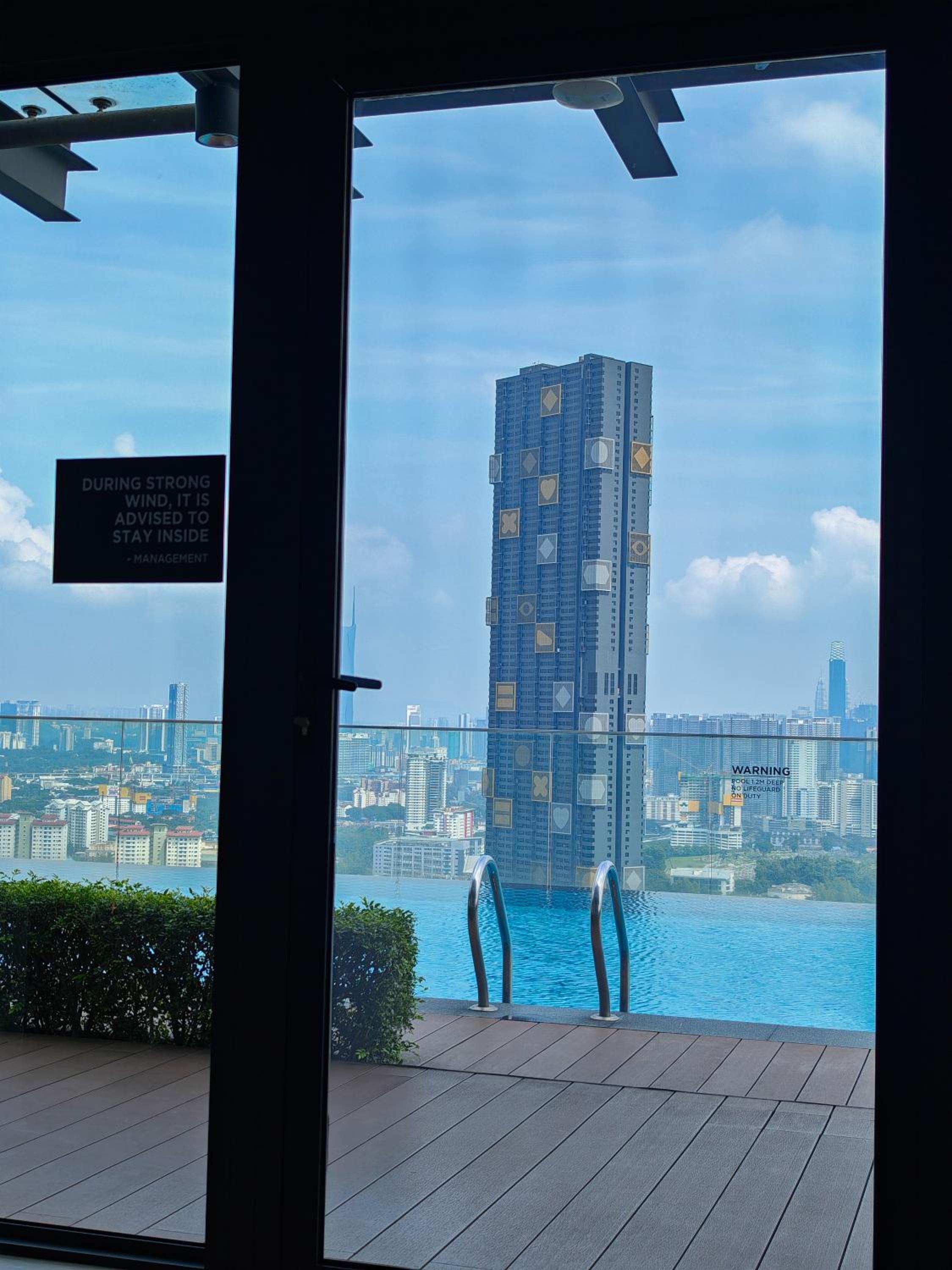 2rooms 4pax link mall MRT#KL #Jhouse#Ekocheras#Malaysia