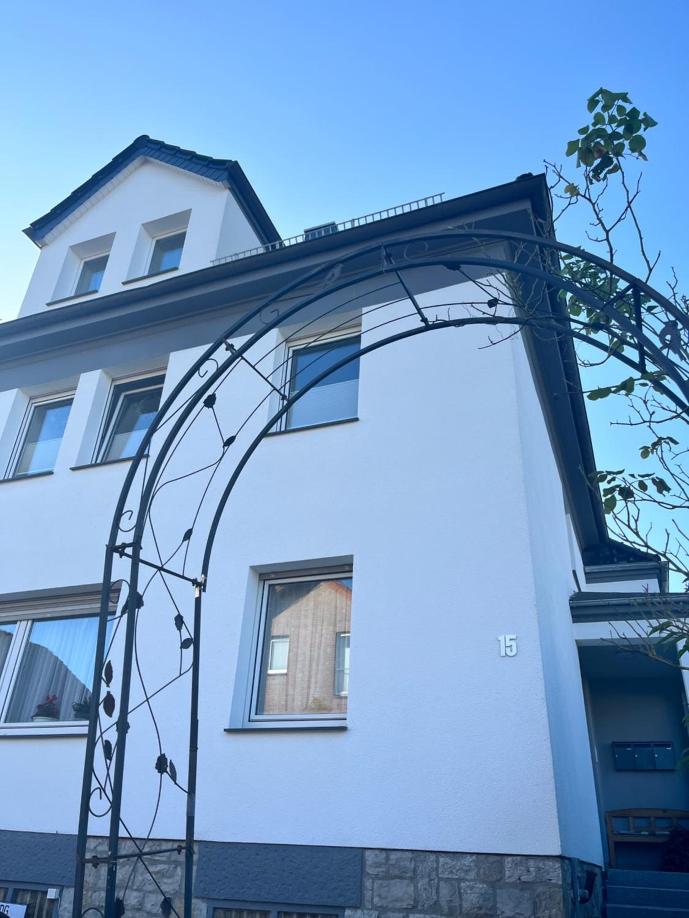Charmante Dachgeschosswohnung in Lage