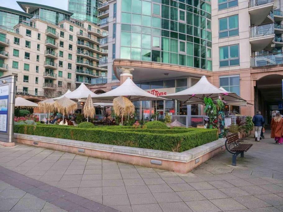 Beautiful Two-Bedroom Flat on the Riverside with Spectacular Views