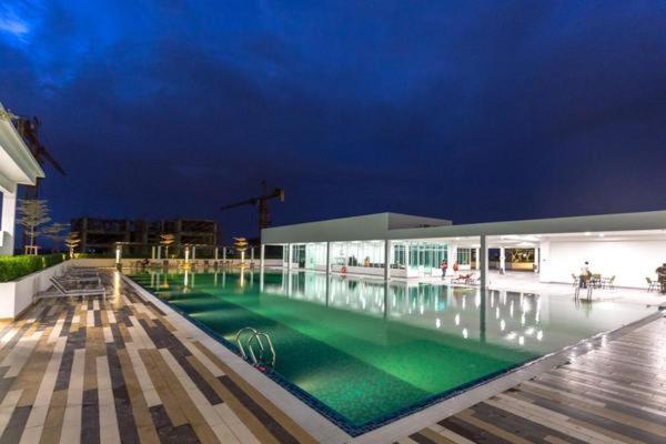 Twin Danga at Perling Entire Unit with 2 bedrooms