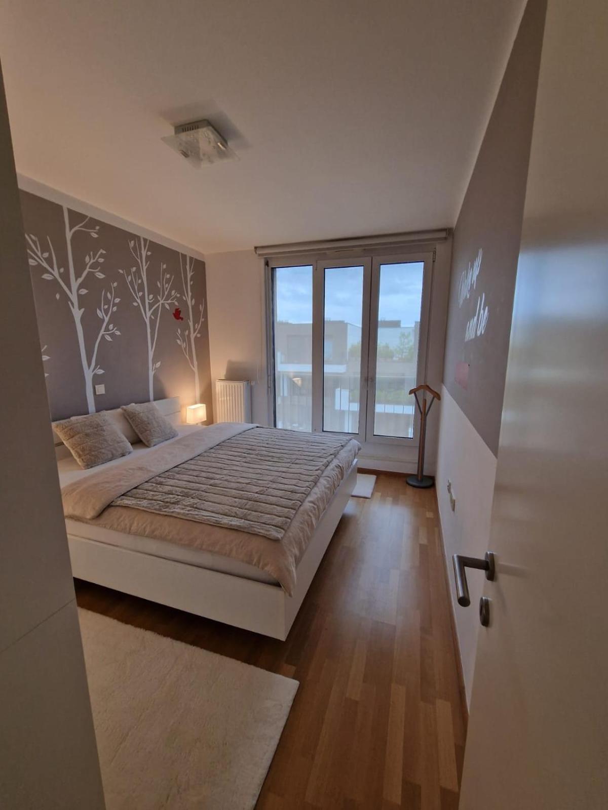 Waldorf Apartment
