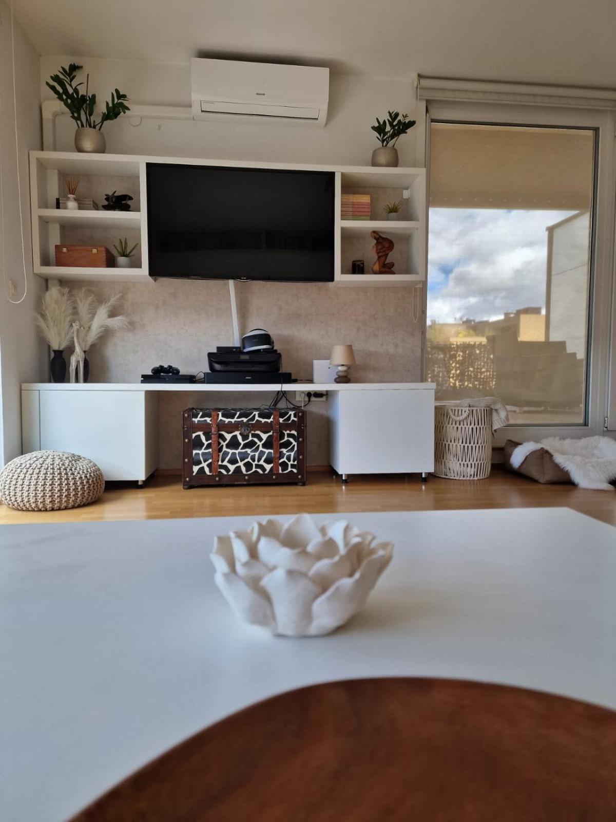 Waldorf Apartment