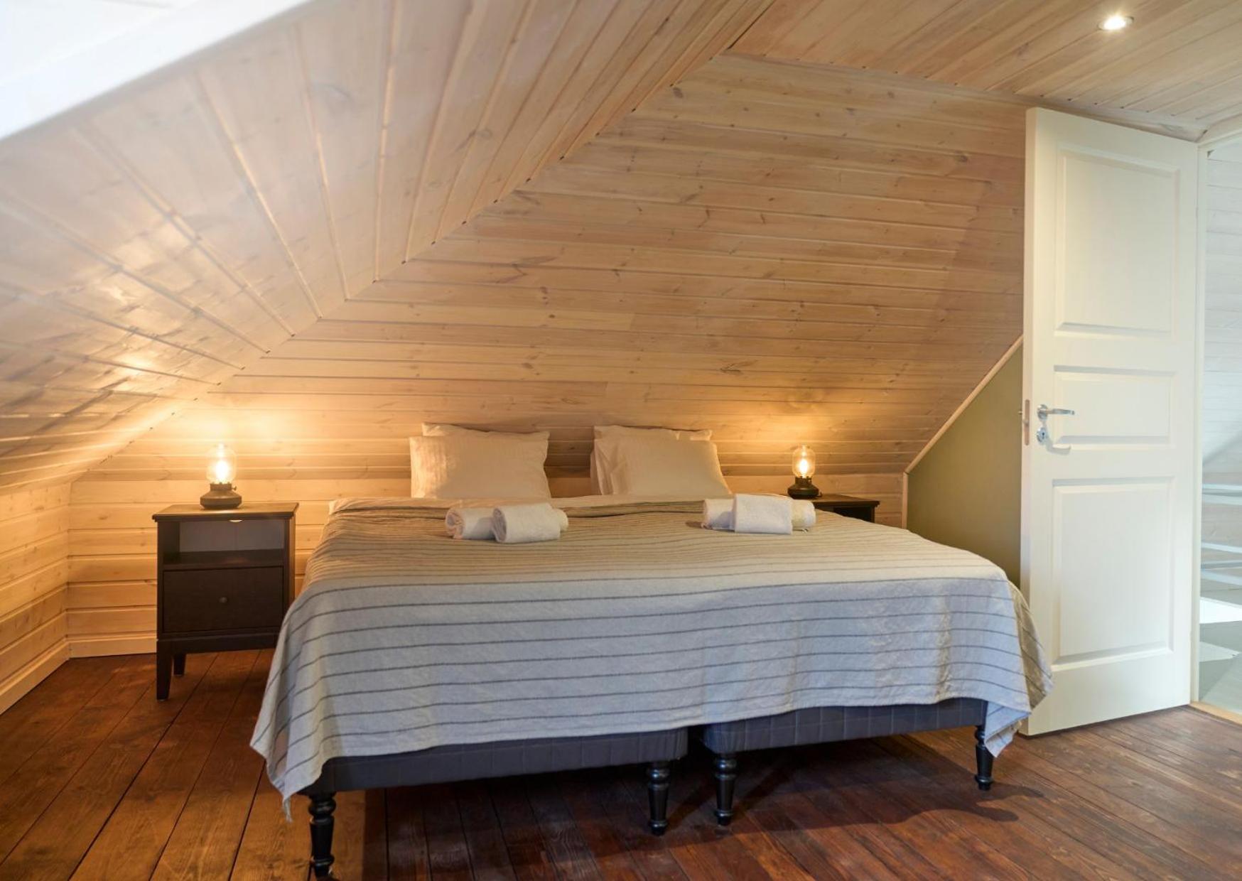 Red Haven Cottage