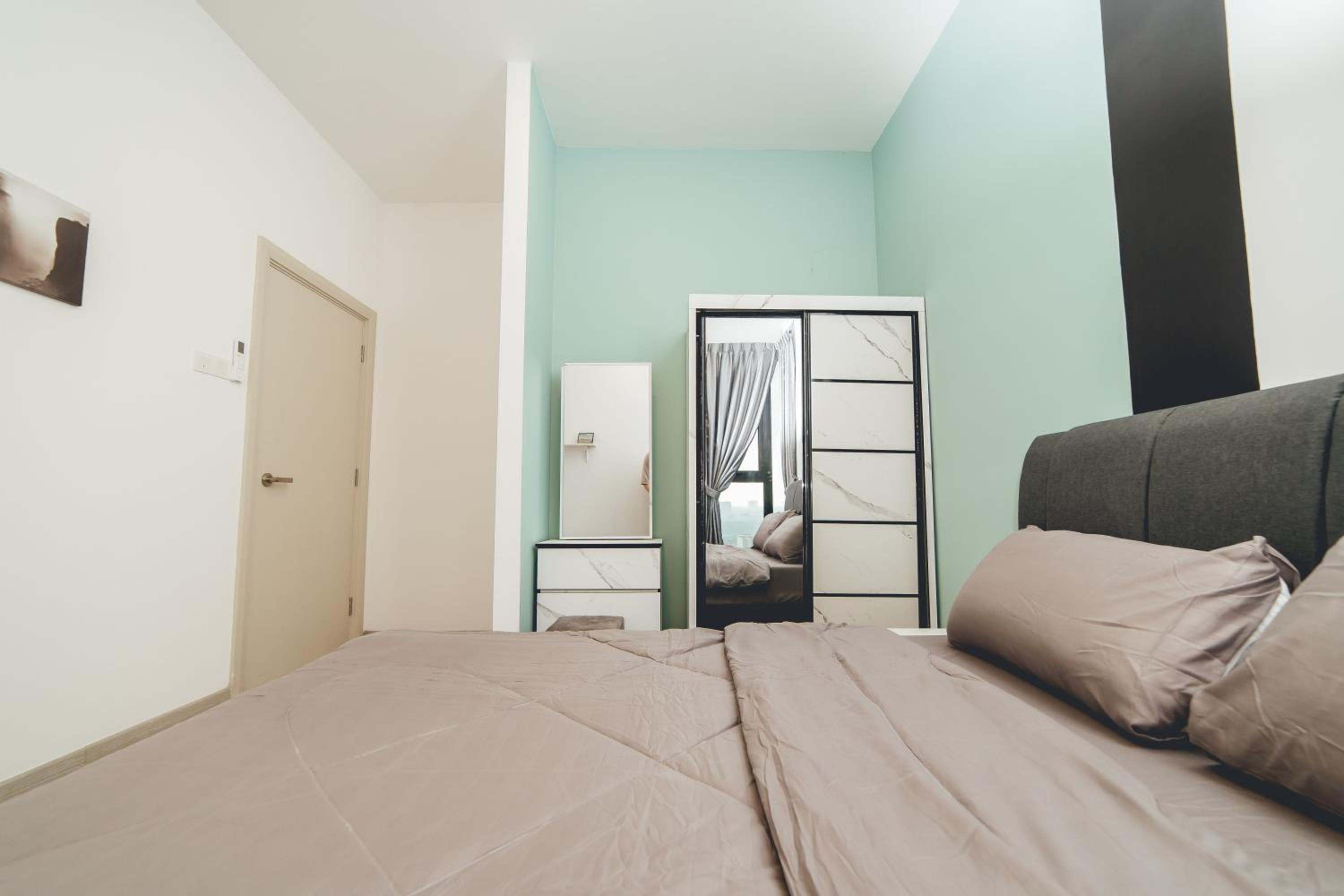 Mosaic Midvalley Oceanblue Nest 3BR w Bathtub by Our Stay