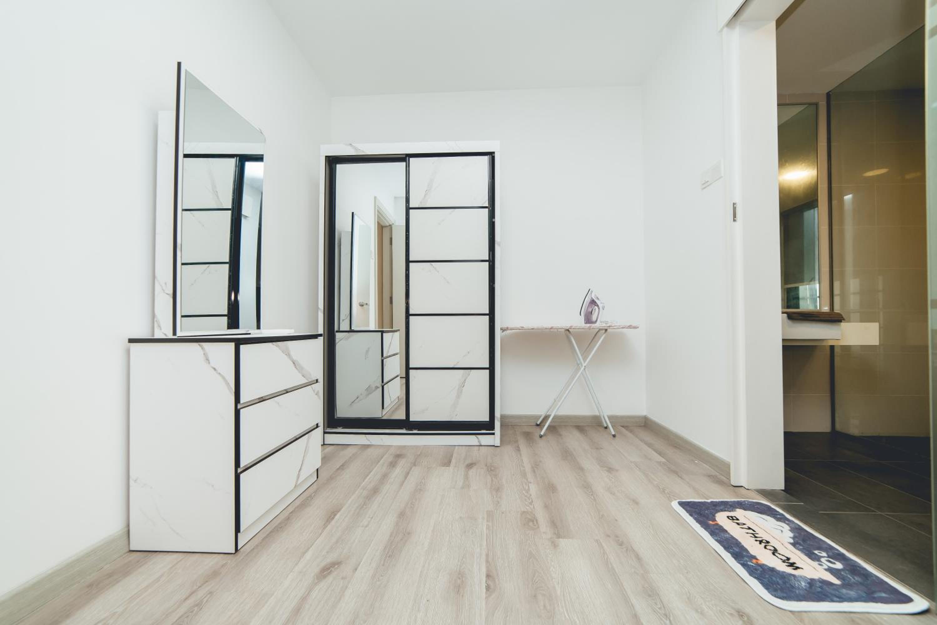 Mosaic Midvalley Oceanblue Nest 3BR w Bathtub by Our Stay