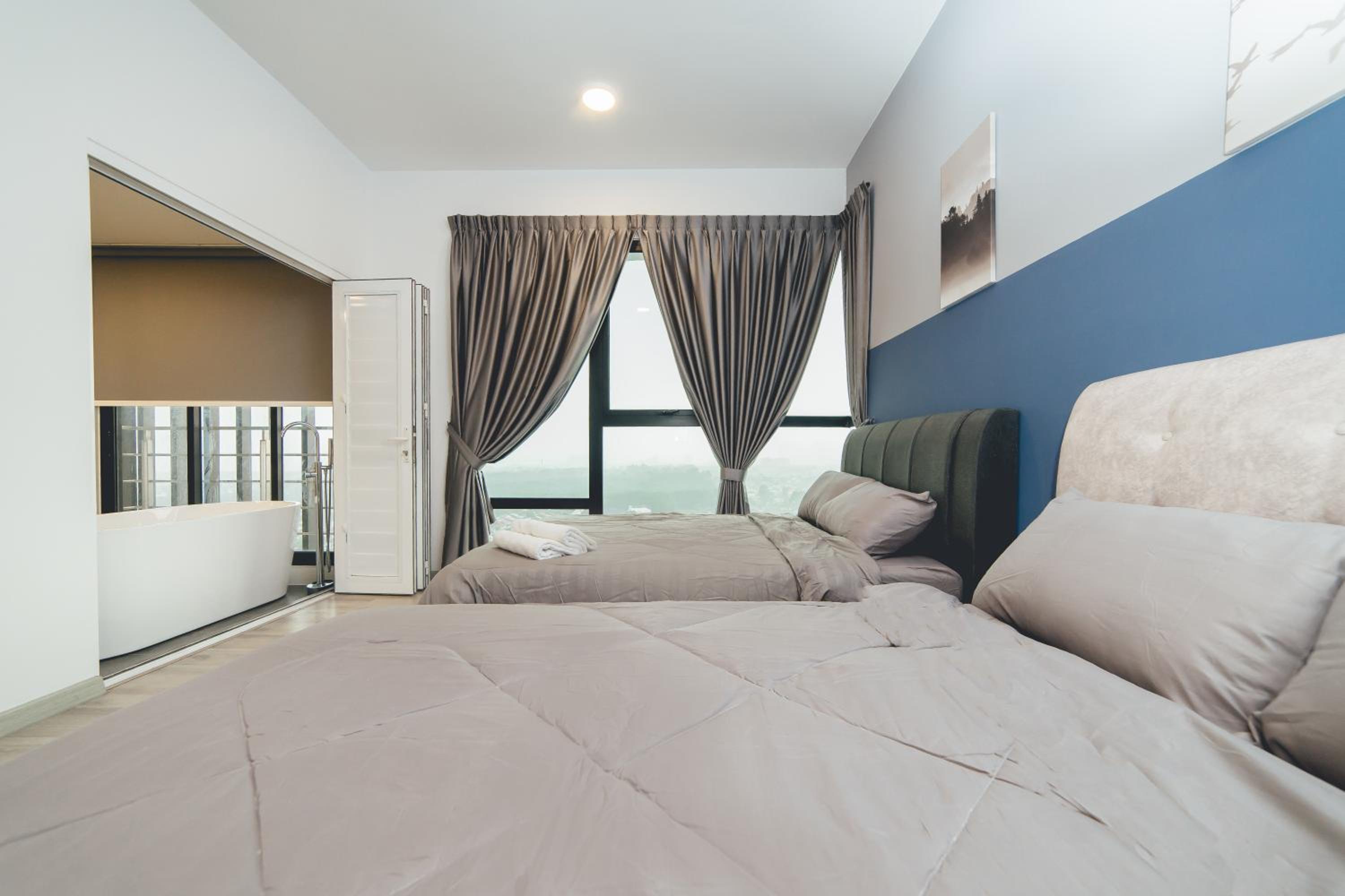 Mosaic Midvalley Oceanblue Nest 3BR w Bathtub by Our Stay