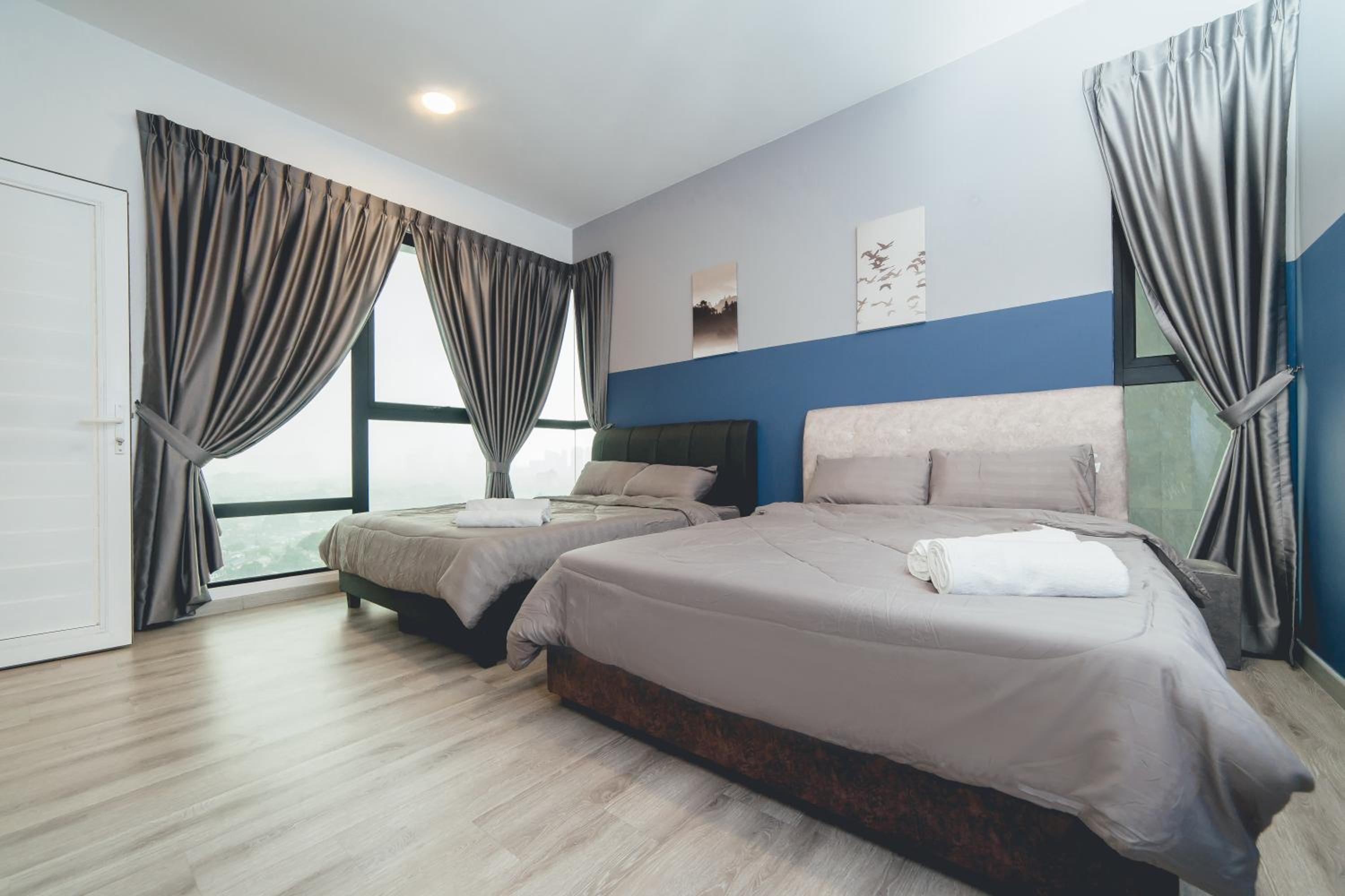 Mosaic Midvalley Oceanblue Nest 3BR w Bathtub by Our Stay