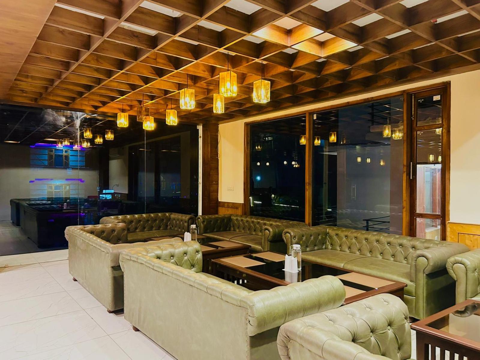 lounge