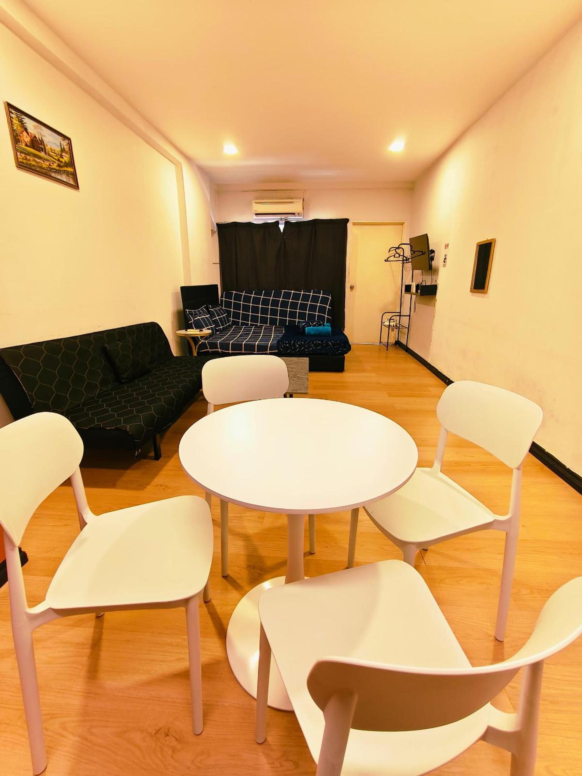SJ Api Api Apartment Homestay photo 2