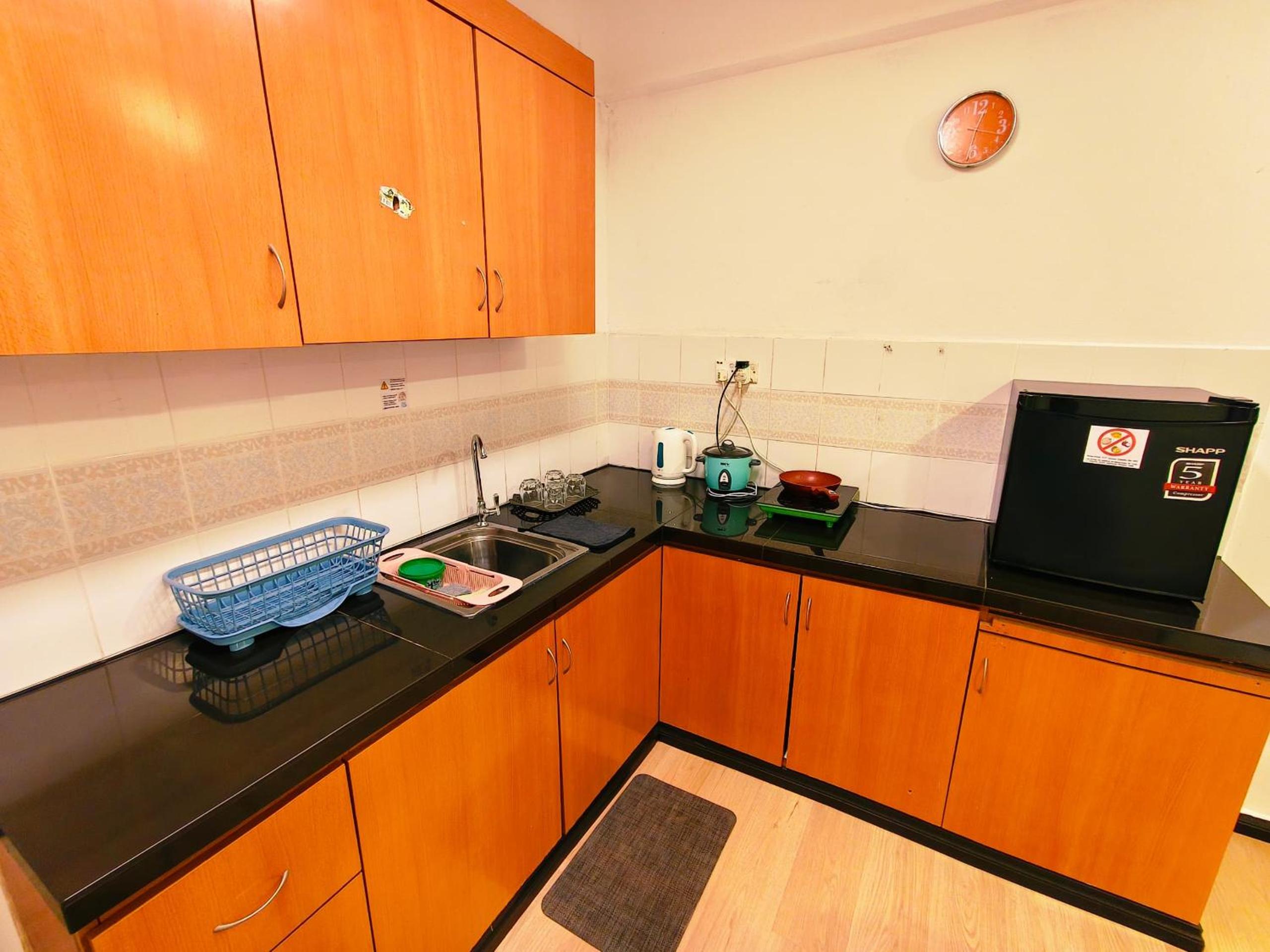 SJ Api Api Apartment Homestay photo 8