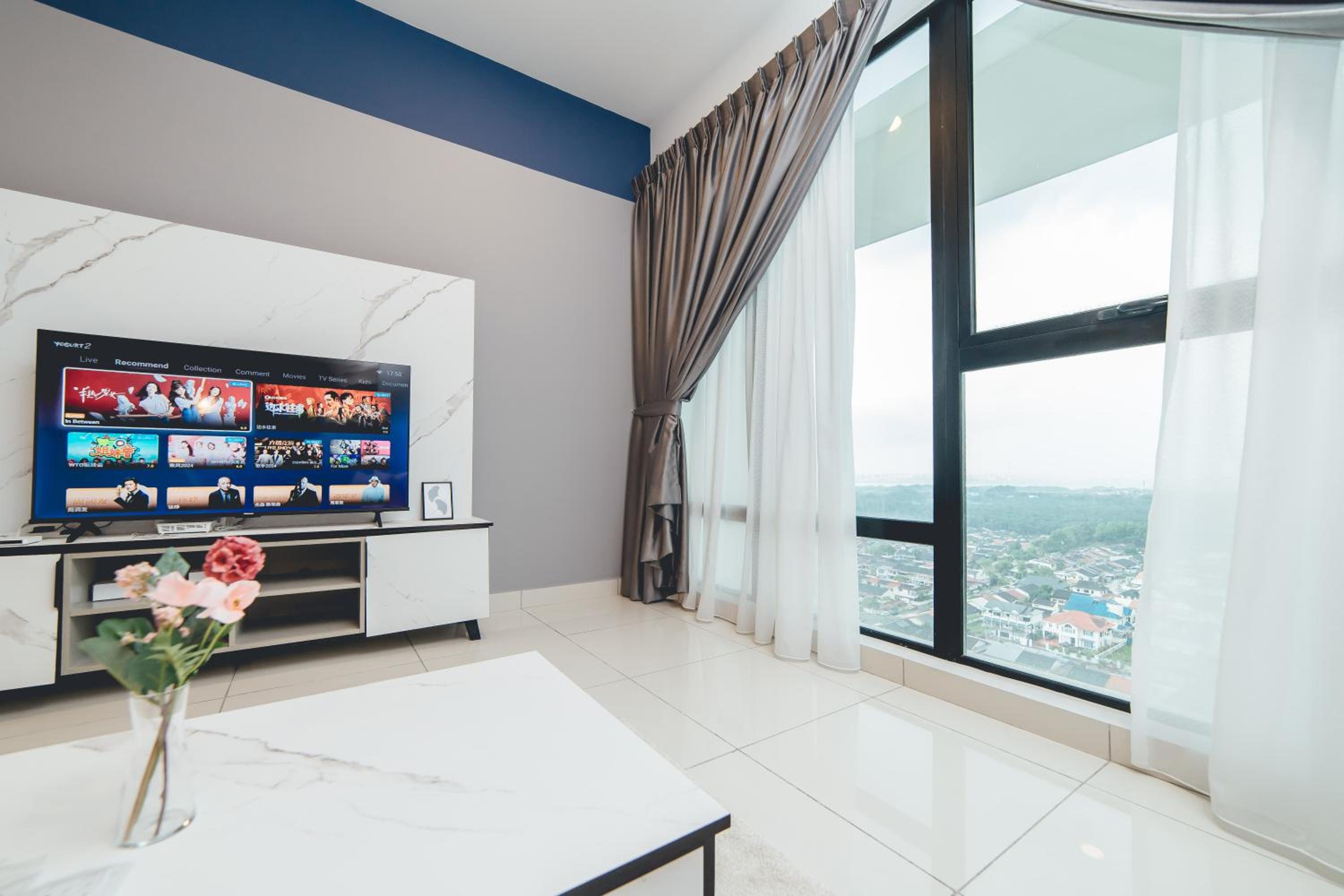 Mosaic Midvalley Oceanblue Nest 3BR w Bathtub by Our Stay