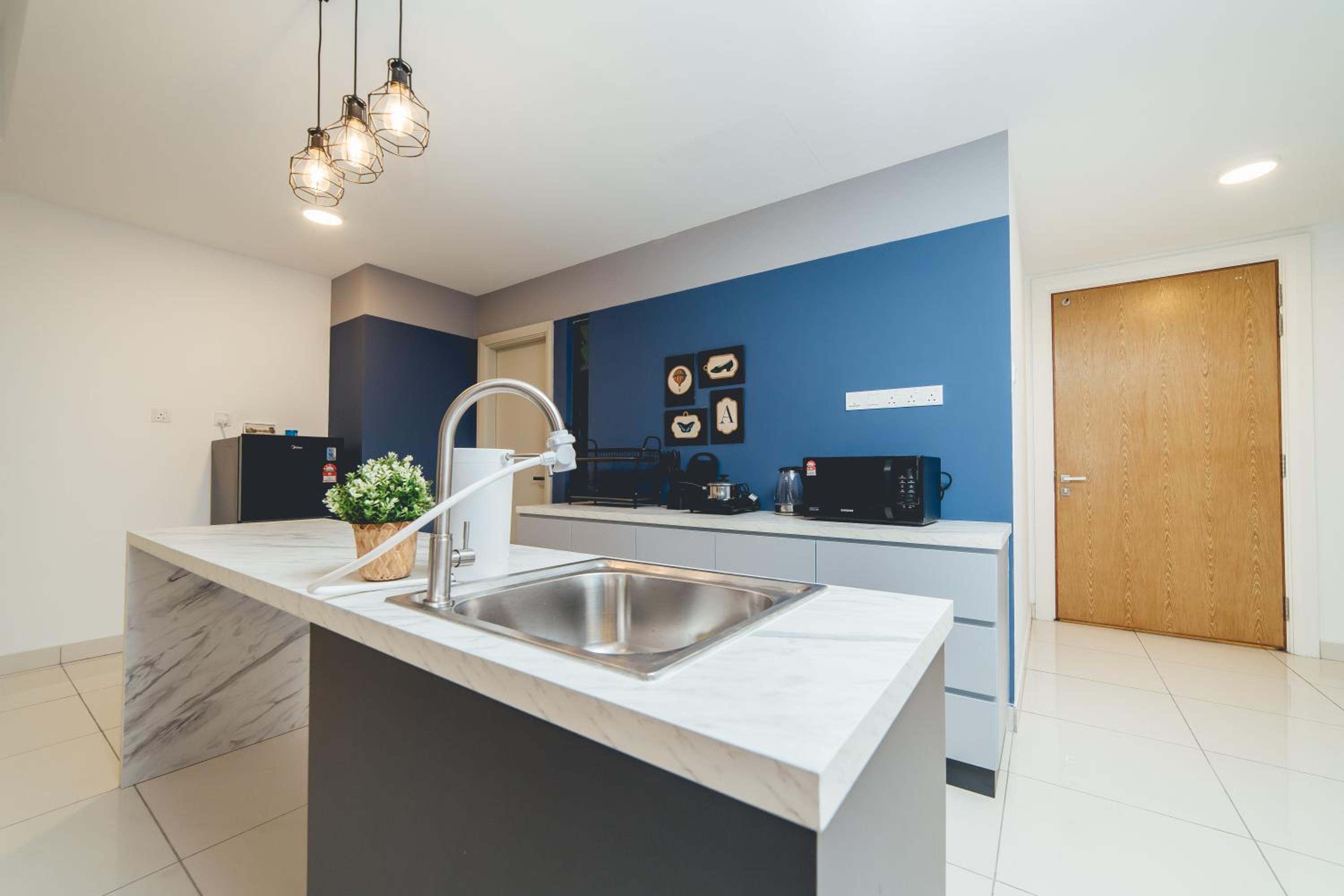 Mosaic Midvalley Oceanblue Nest 3BR w Bathtub by Our Stay