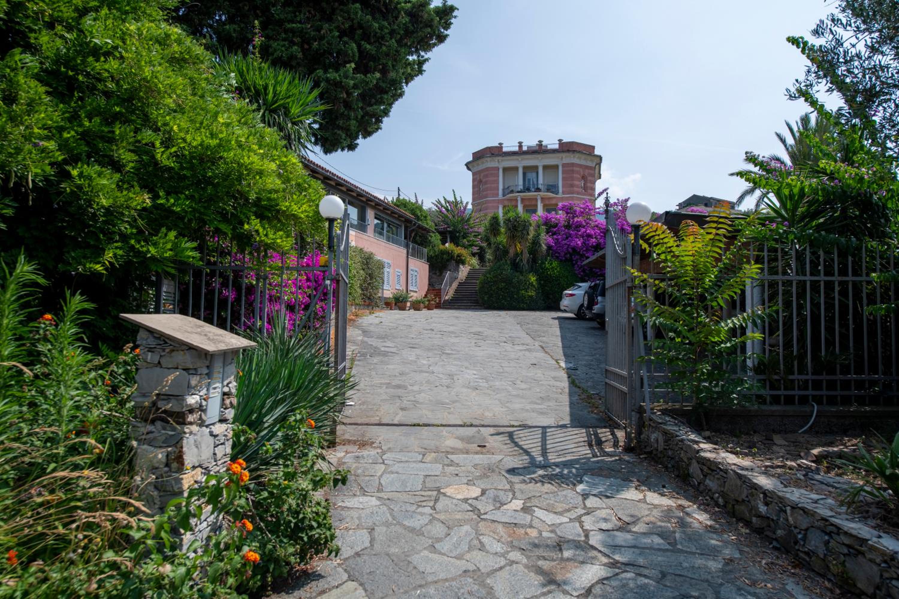 201new Appartamento in Villa, Giardino e Piscina Privata