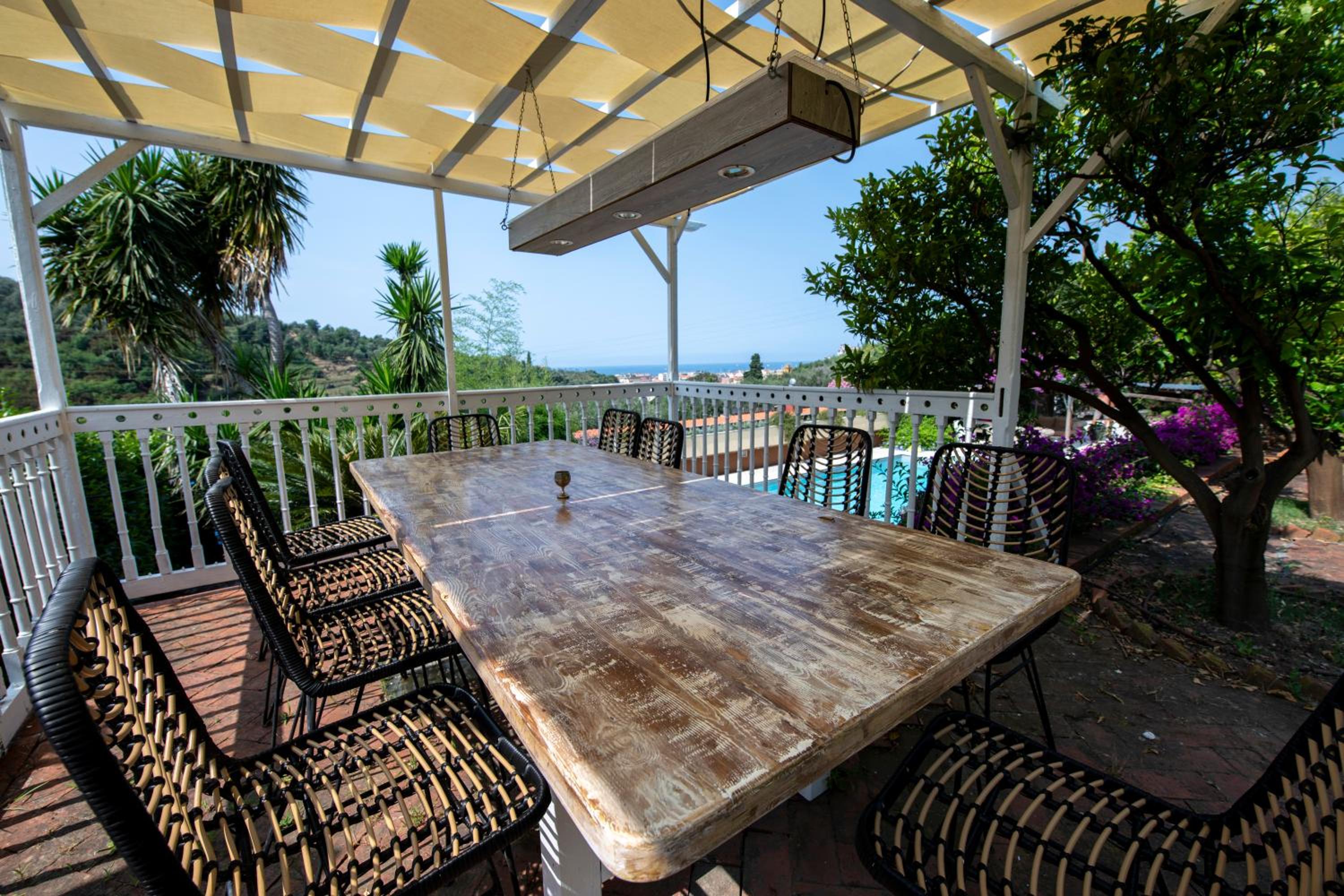 201new Appartamento in Villa, Giardino e Piscina Privata
