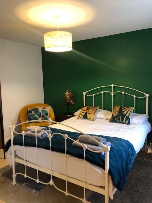 Cosy holiday home in the heart of Buxton view 2