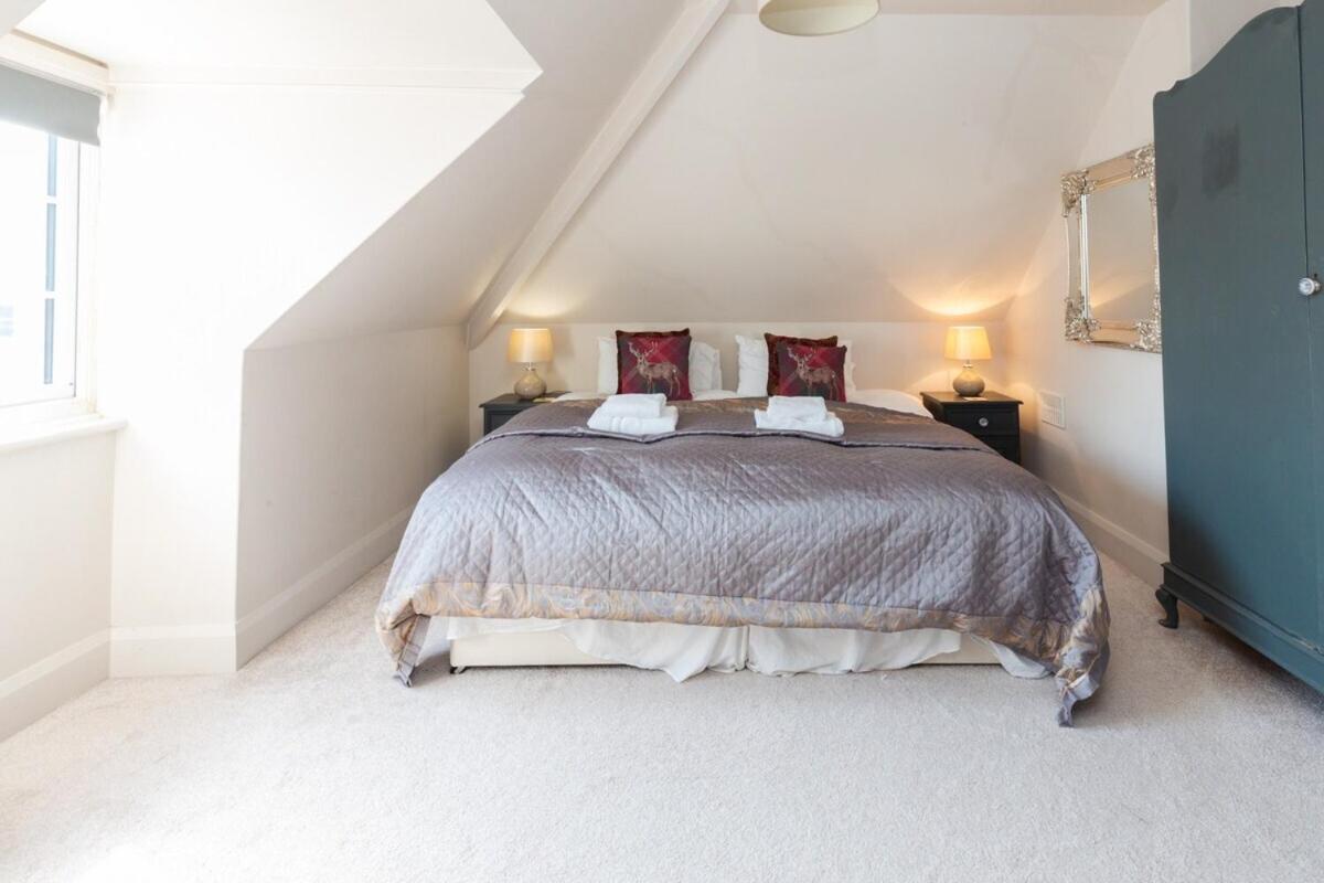 Westholme Lodge