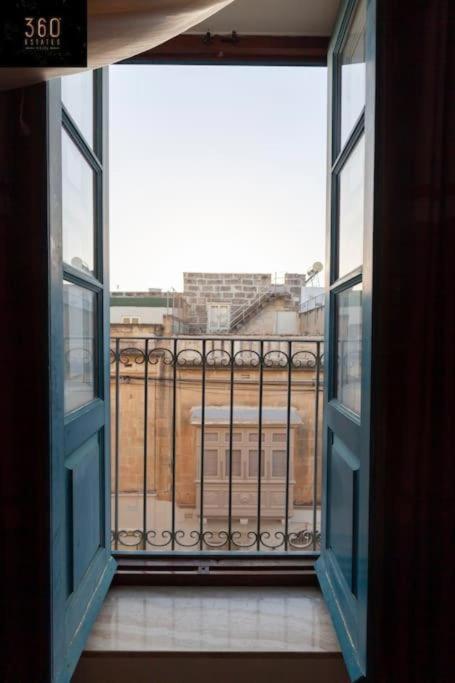 Charming 4BR Home with Private Rooftop Terrace in Sliema by 360 Estates view 2