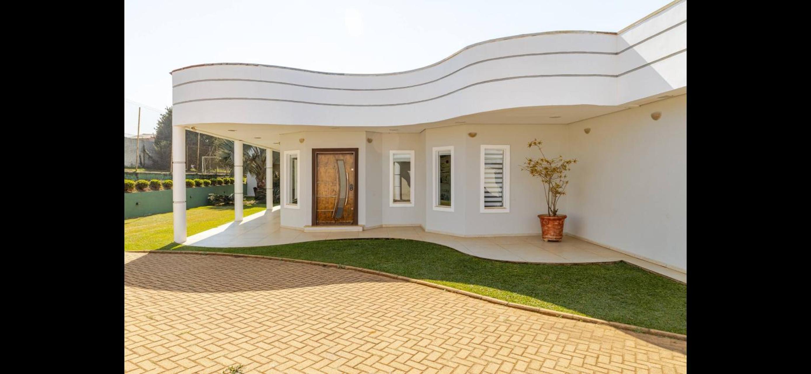 Luxuosa Mansão em Ibiuna