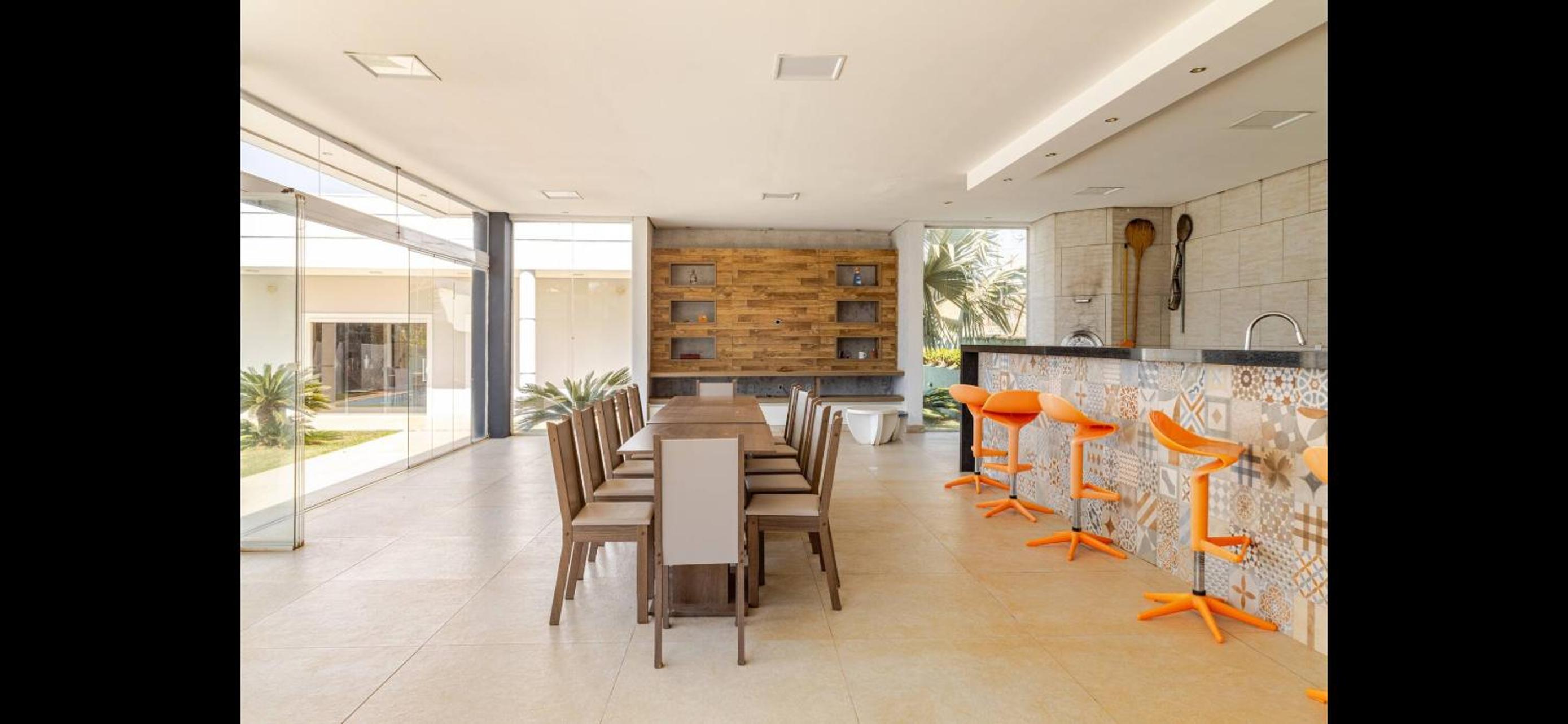 Luxuosa Mansão em Ibiuna