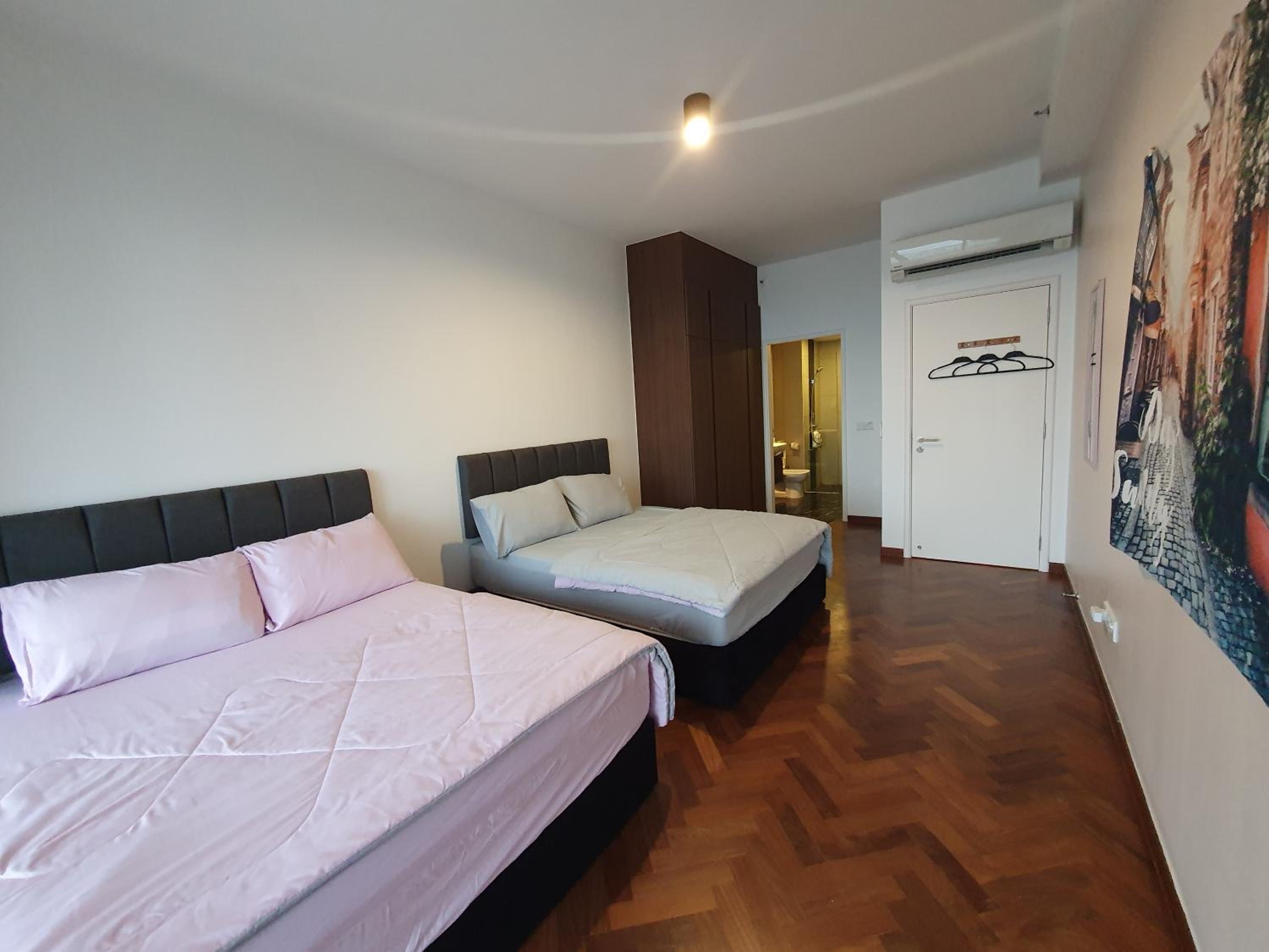 The Landmark by Katana 3BR to 4BR Luxury Seaview Landmark Homestay at Gurney 15-16pax 无敌海景套房
