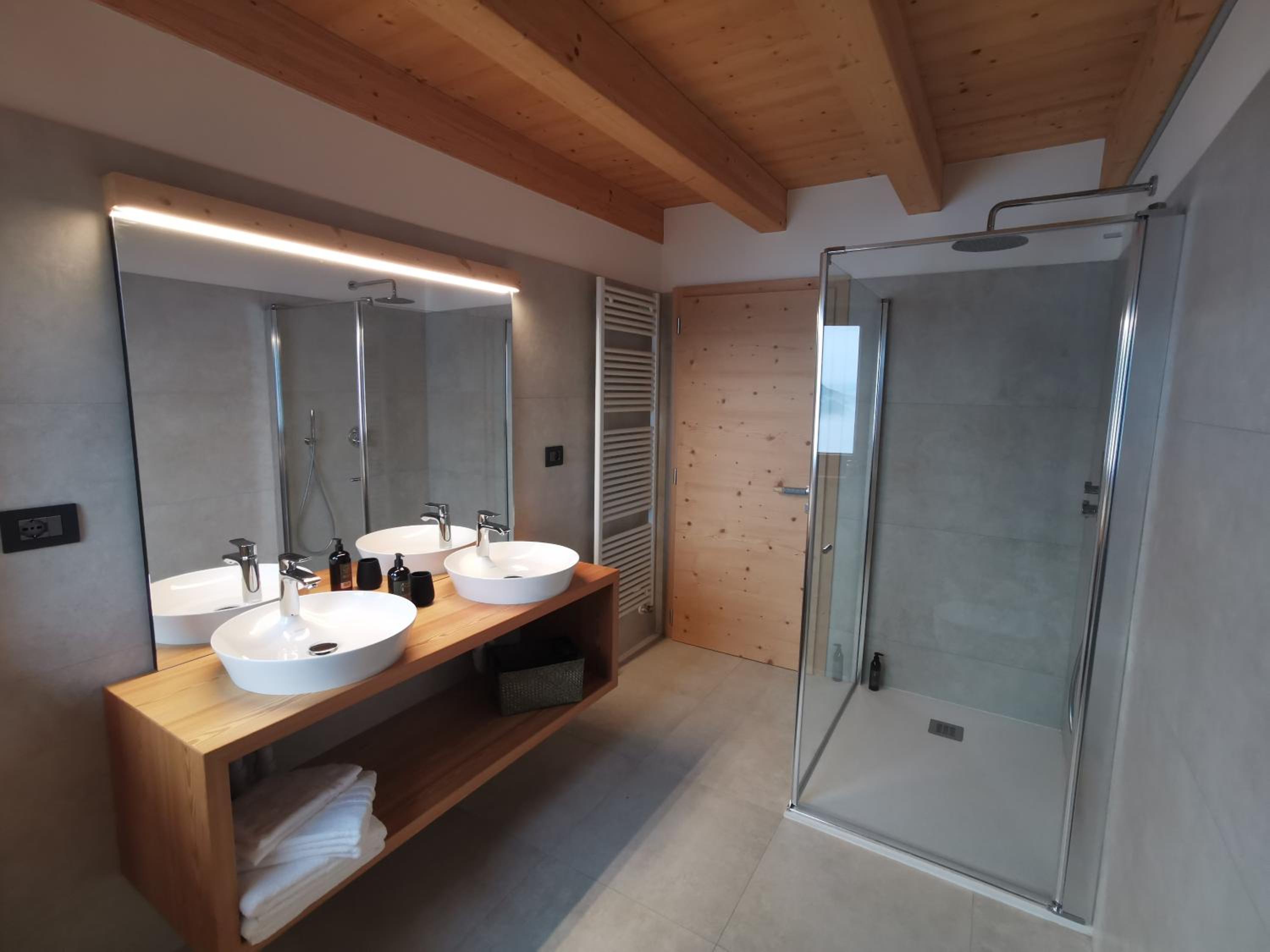 LARIS mountain house