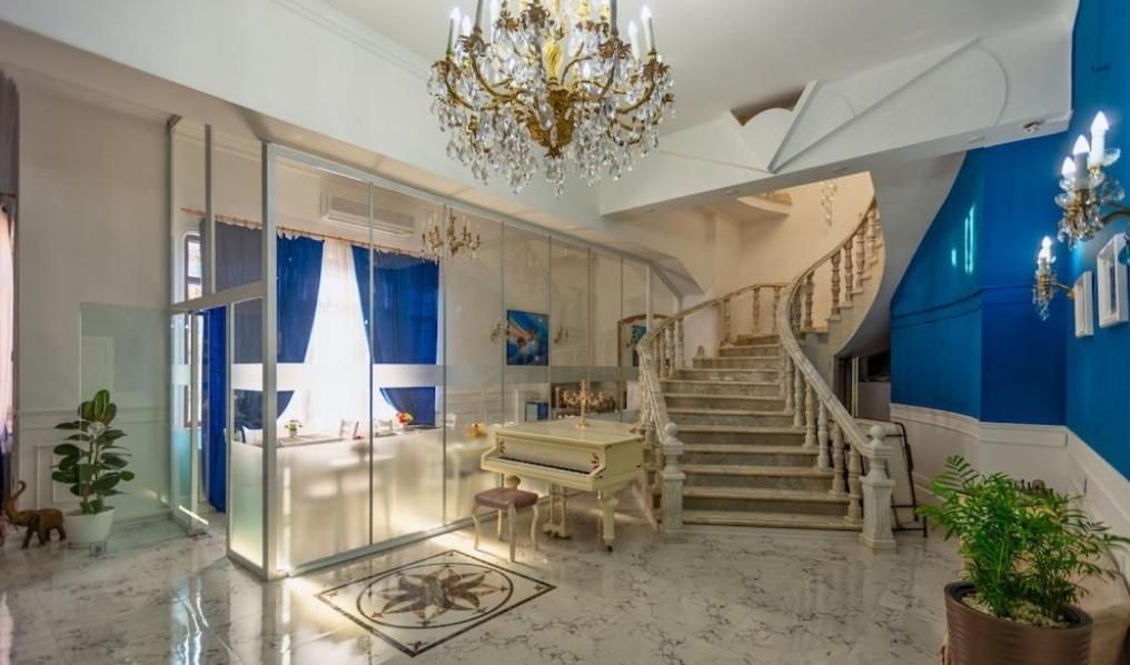 Vintage Boutique Hotel