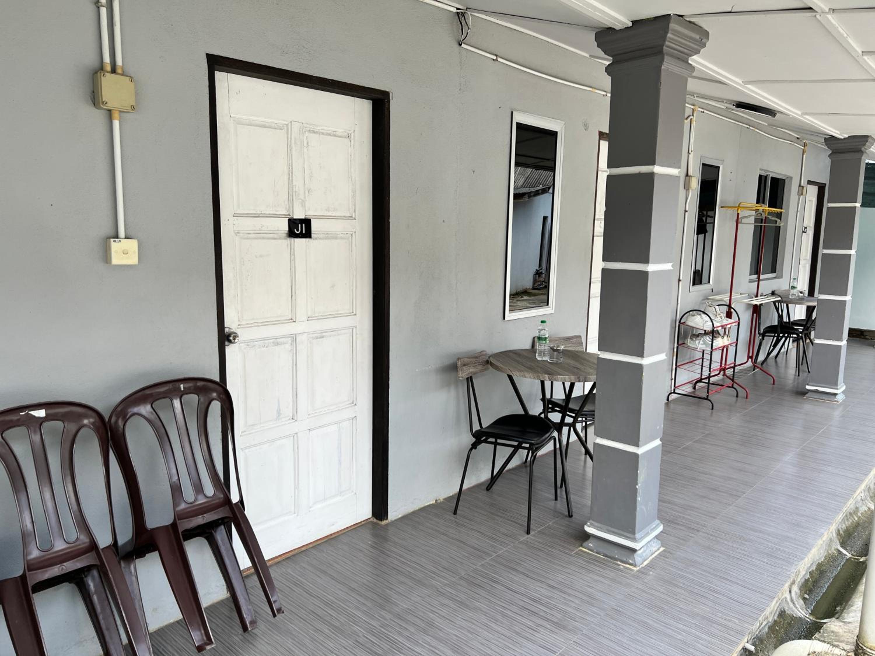 Julies Hostel Taman Negara photo 5