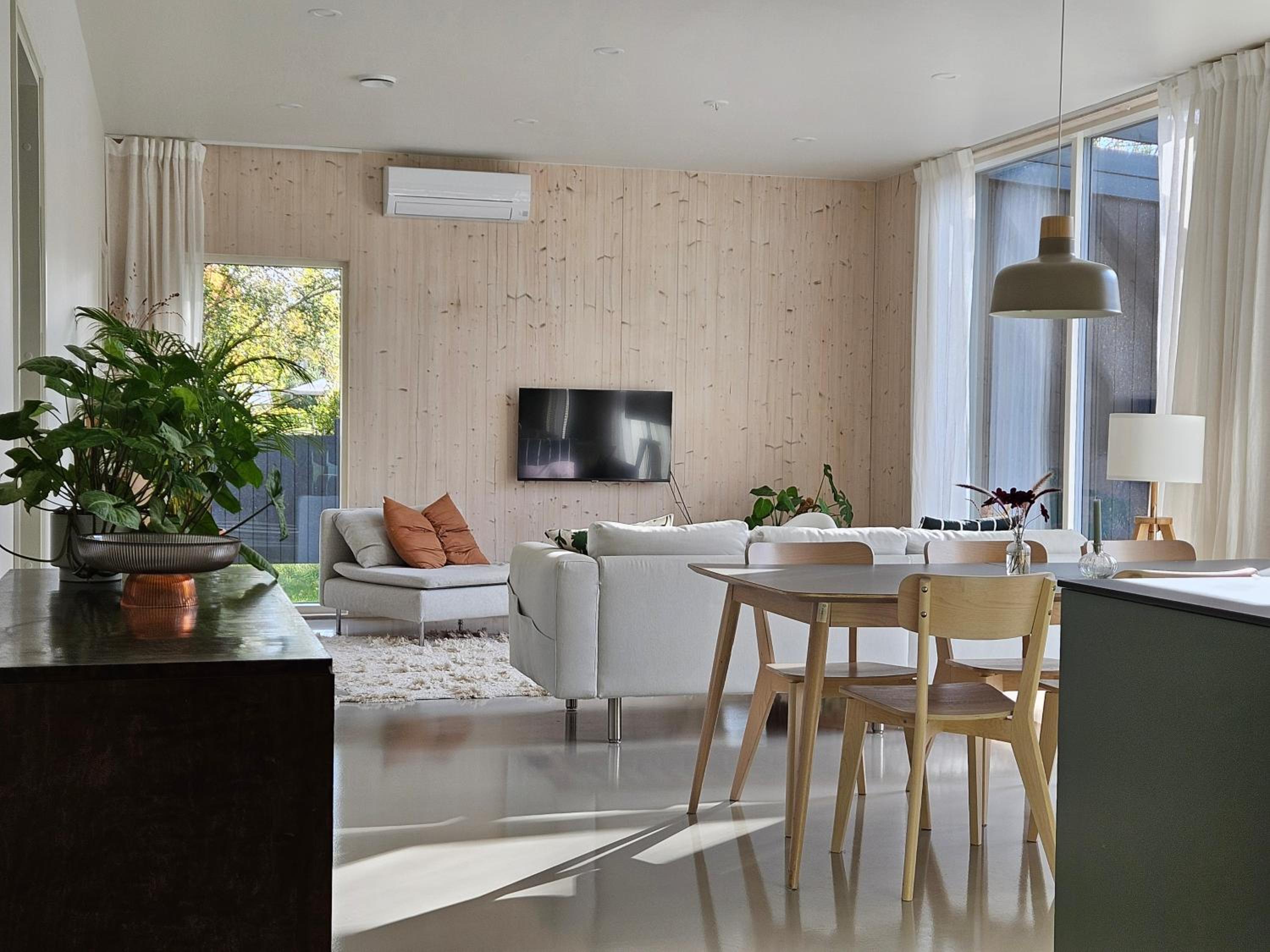 Hotel New Villa W/sauna, Jacuzzi &wifi