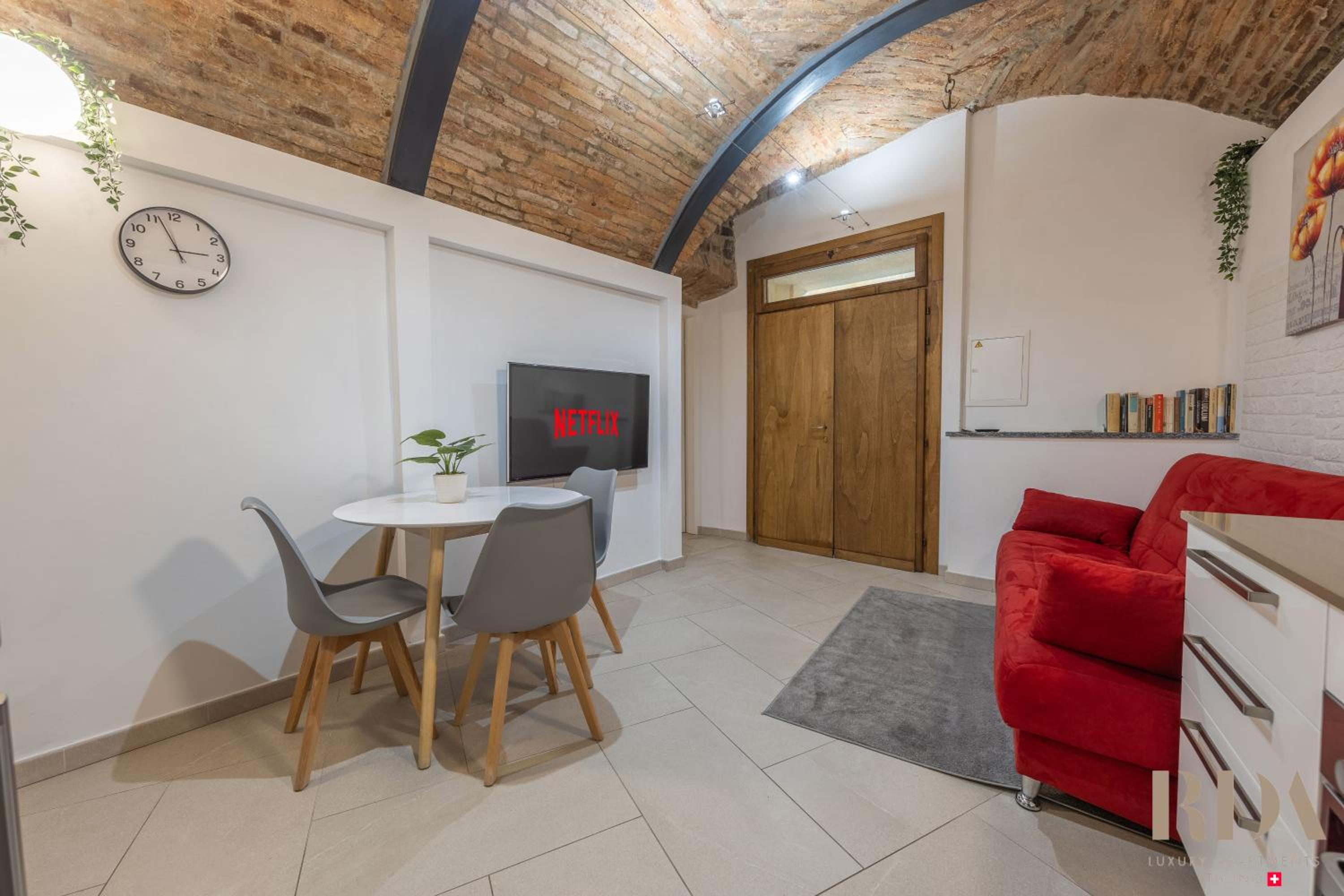 Il Rustico RDA Luxury Apartments lago Parking