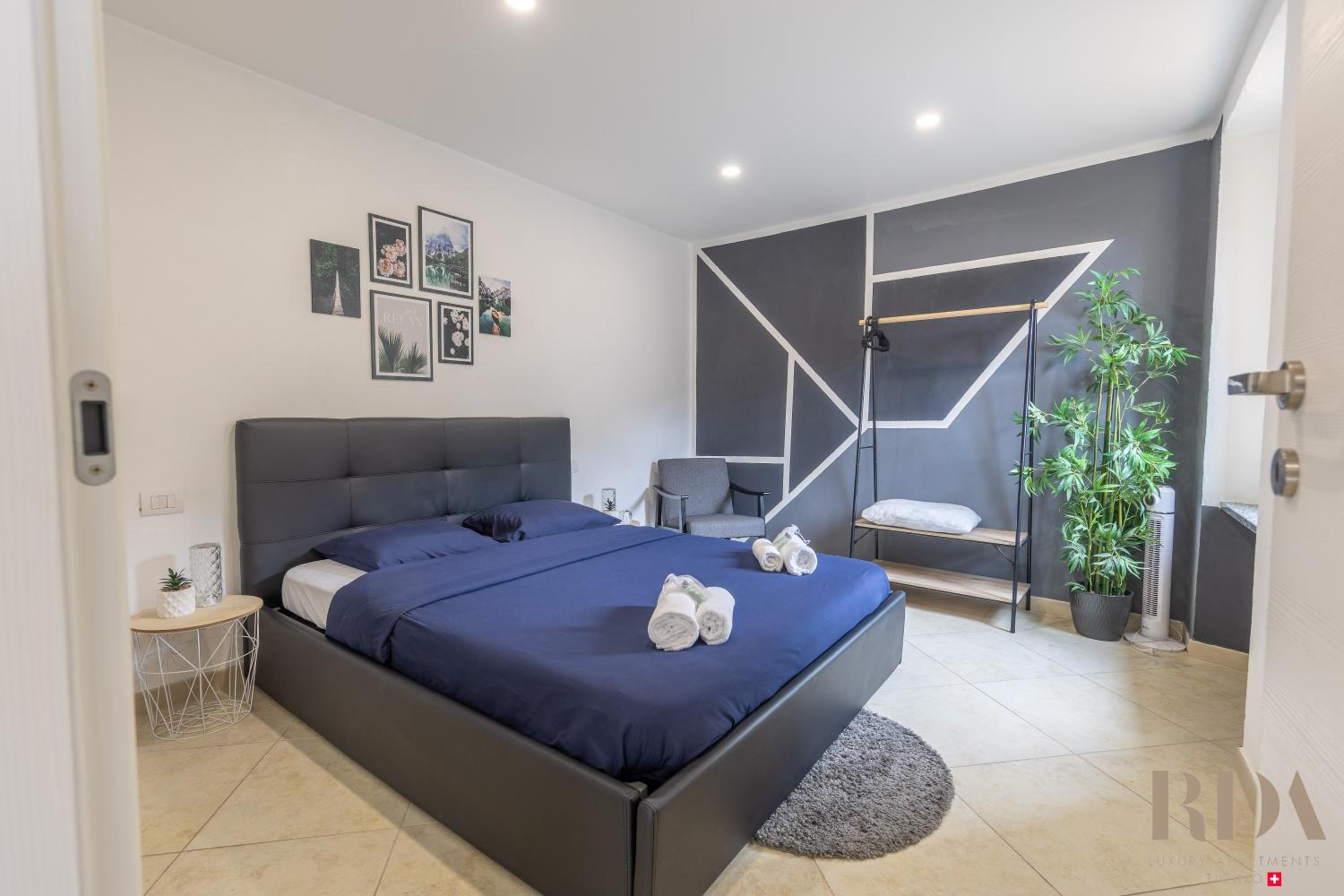 Bella Vista RDA Luxury Apartments vista lago parking
