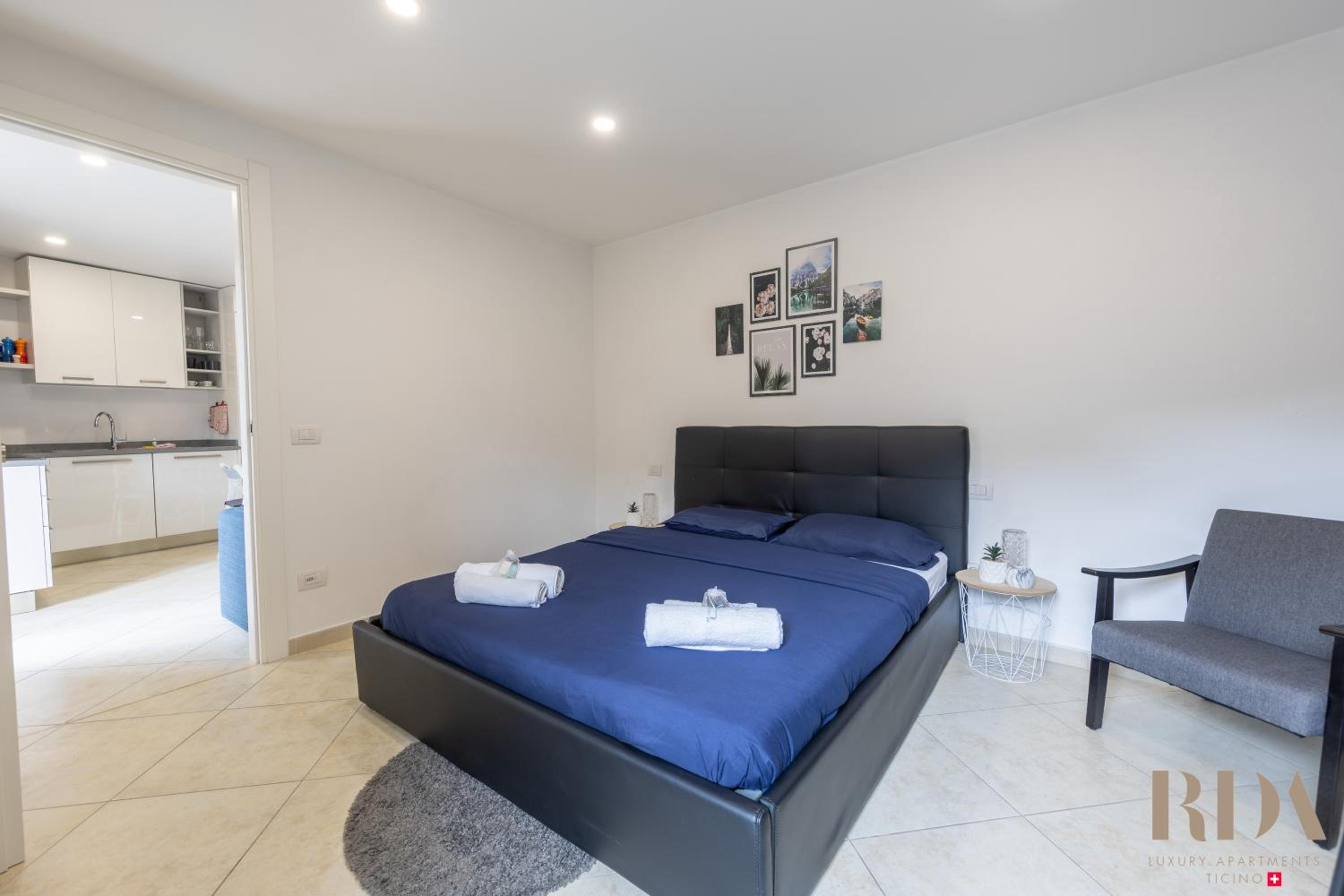 Bella Vista RDA Luxury Apartments vista lago parking