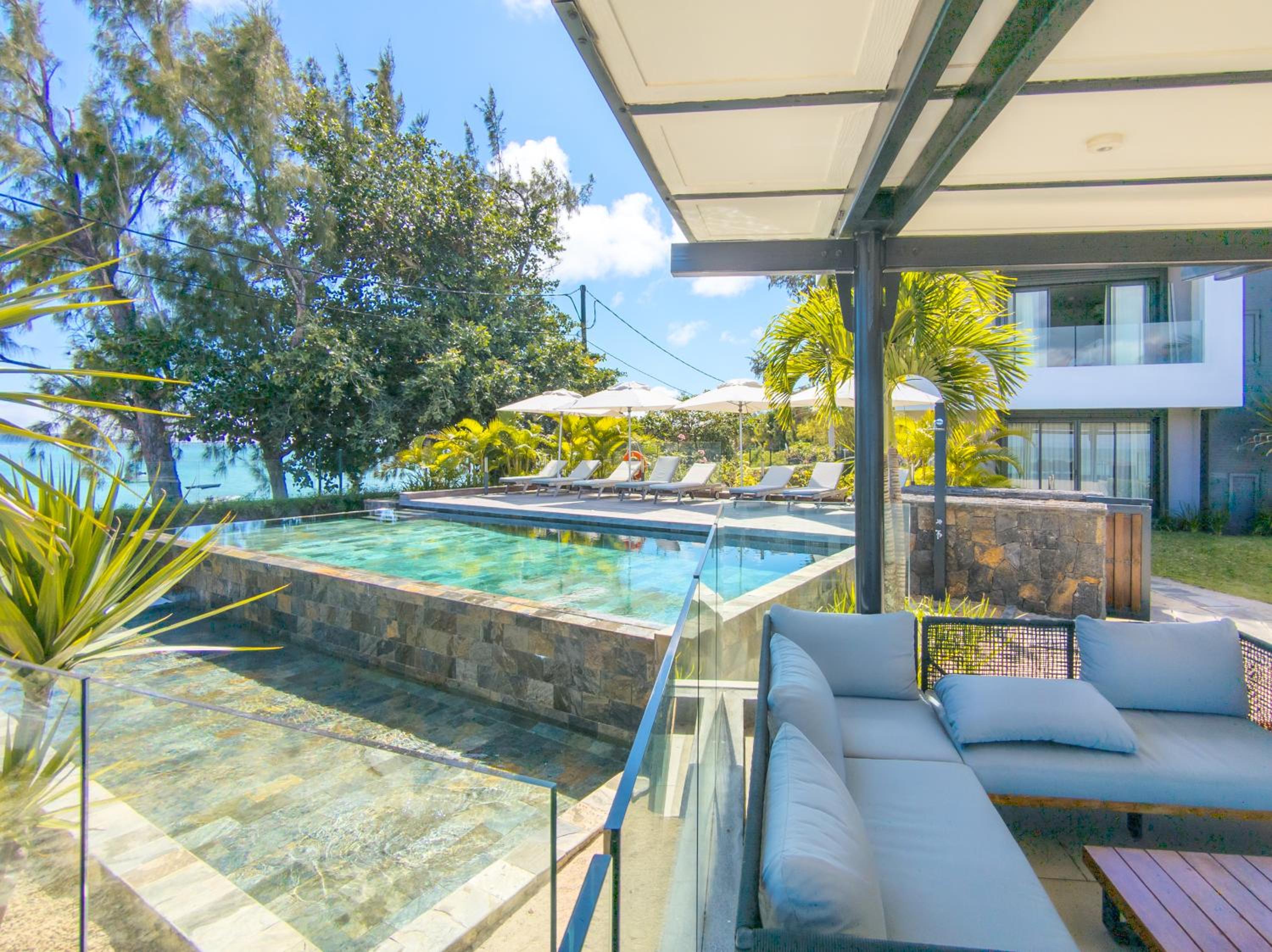 Pointe d'Azur Sea-View Apartment with LOV view 5