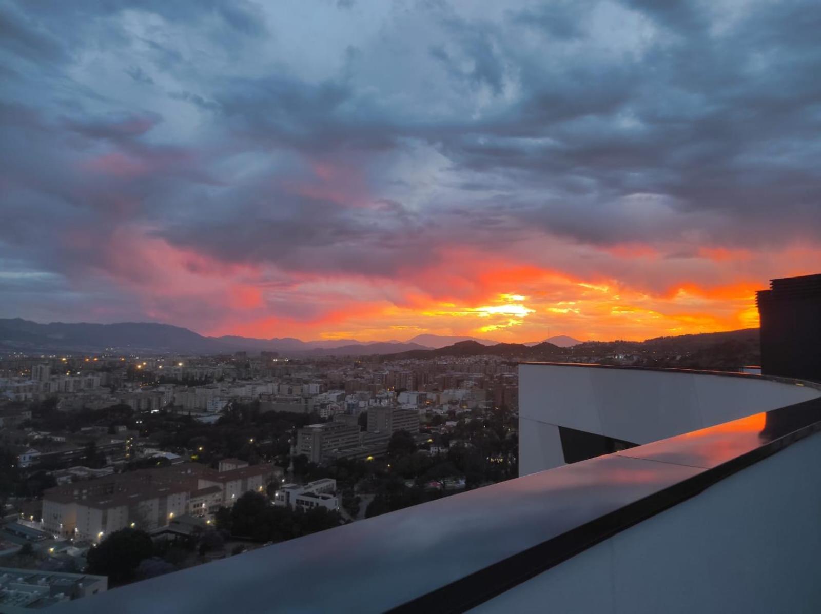 Apartamento UrbanSky con terraza