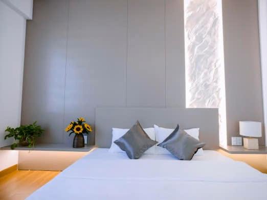 Lá Homestay Huế family room view 3