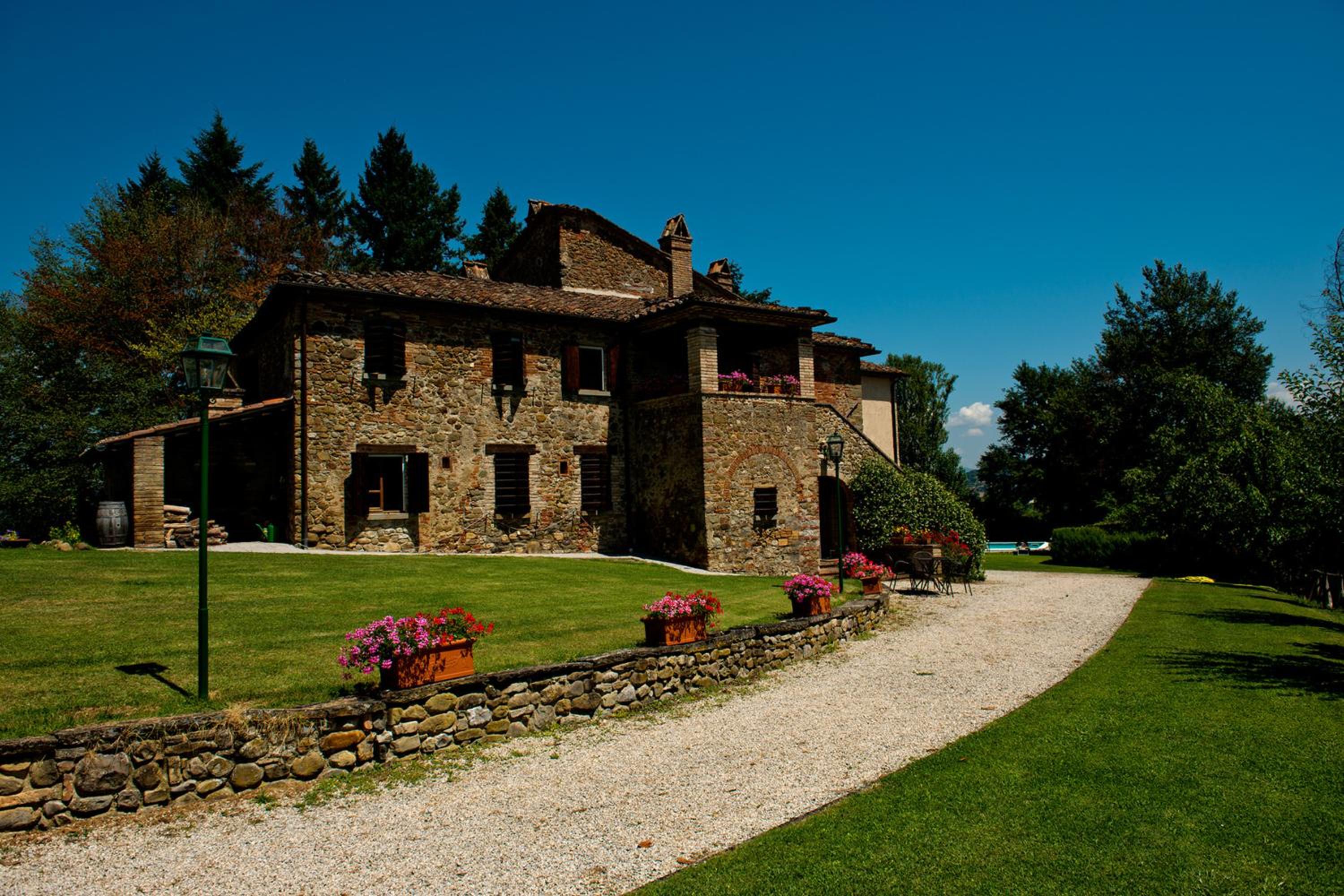 Villa Illuminata by MMega view 4