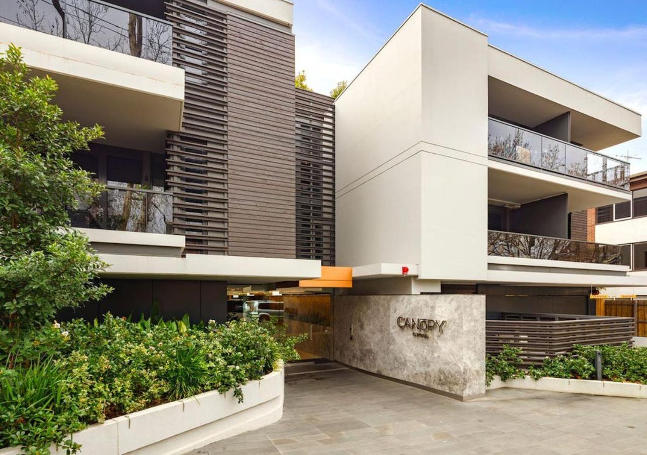 Elwood stylish apartment in botanical location near beach