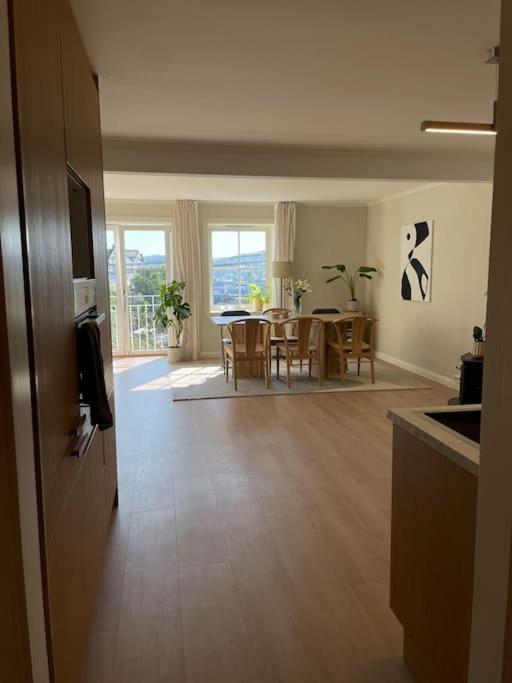 Stilfull leilighet i Arendal sentrum med 3 soverom og parkering view 5