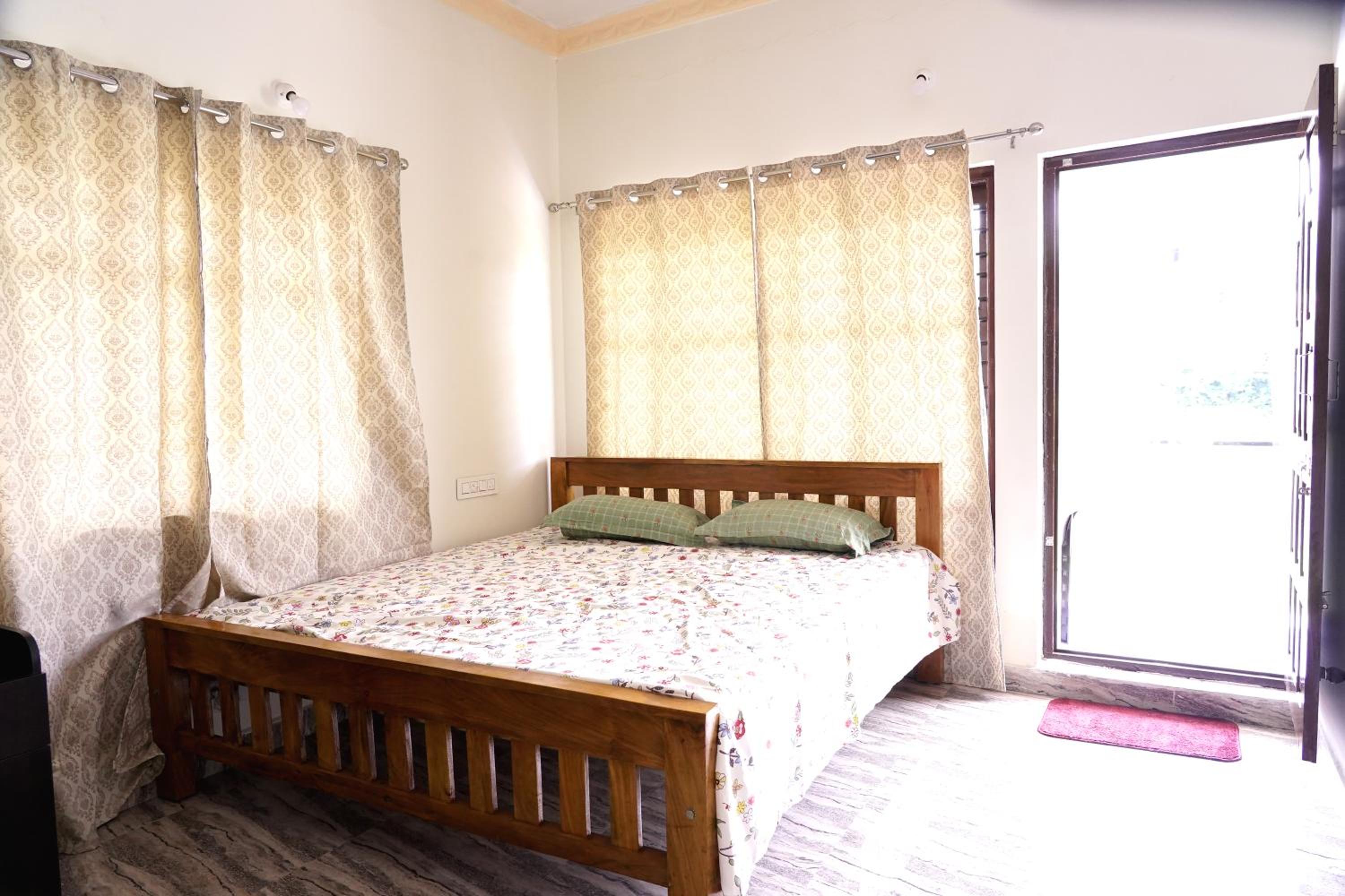 Mulberry STAY view 5