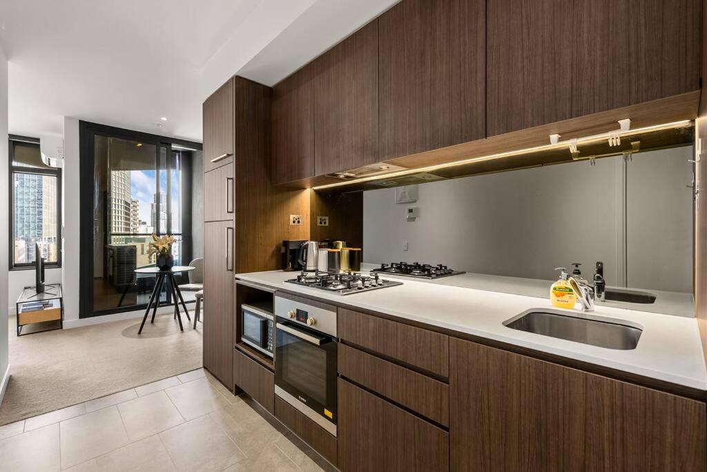 Welcoming CBD Park Views Retreat