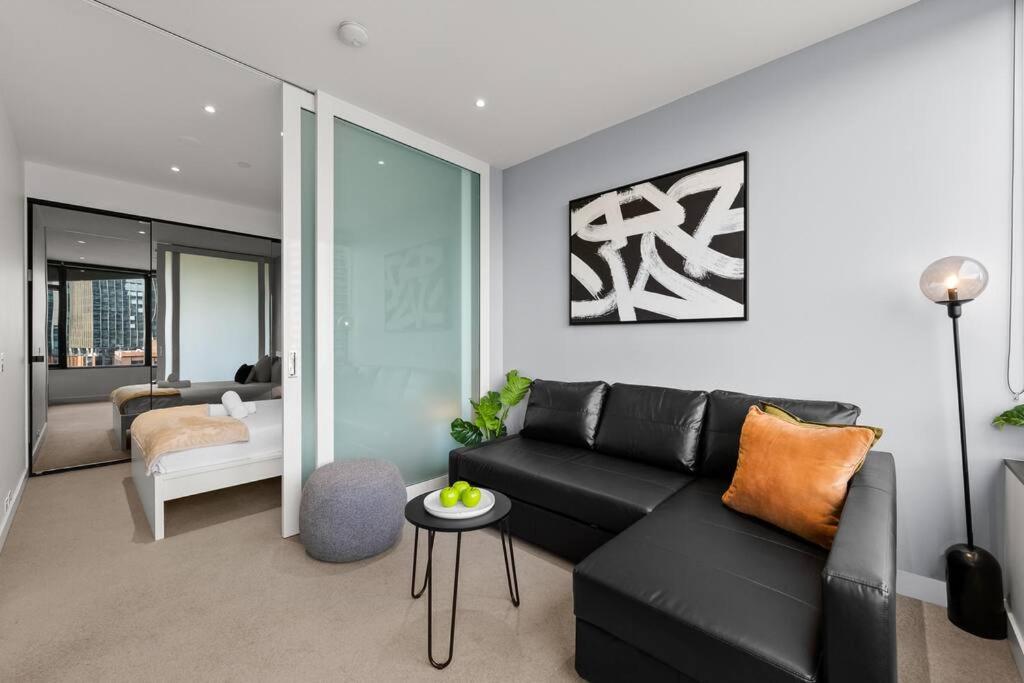 Welcoming CBD Park Views Retreat
