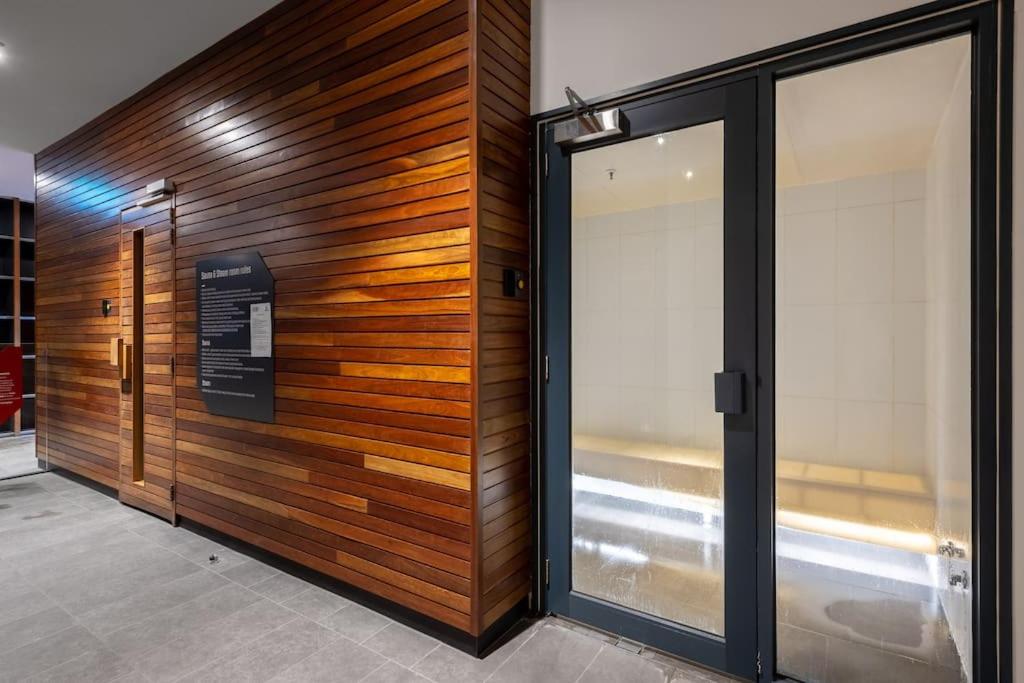 Welcoming CBD Park Views Retreat